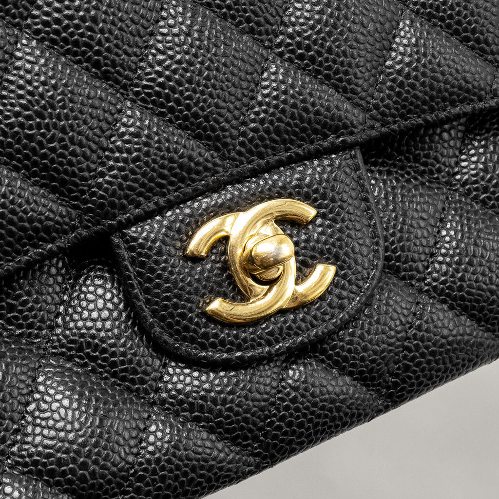 CHANEL MEDIUM CLASSIC DOUBLE  FLAP BAG CAVIAR BLACK GHW