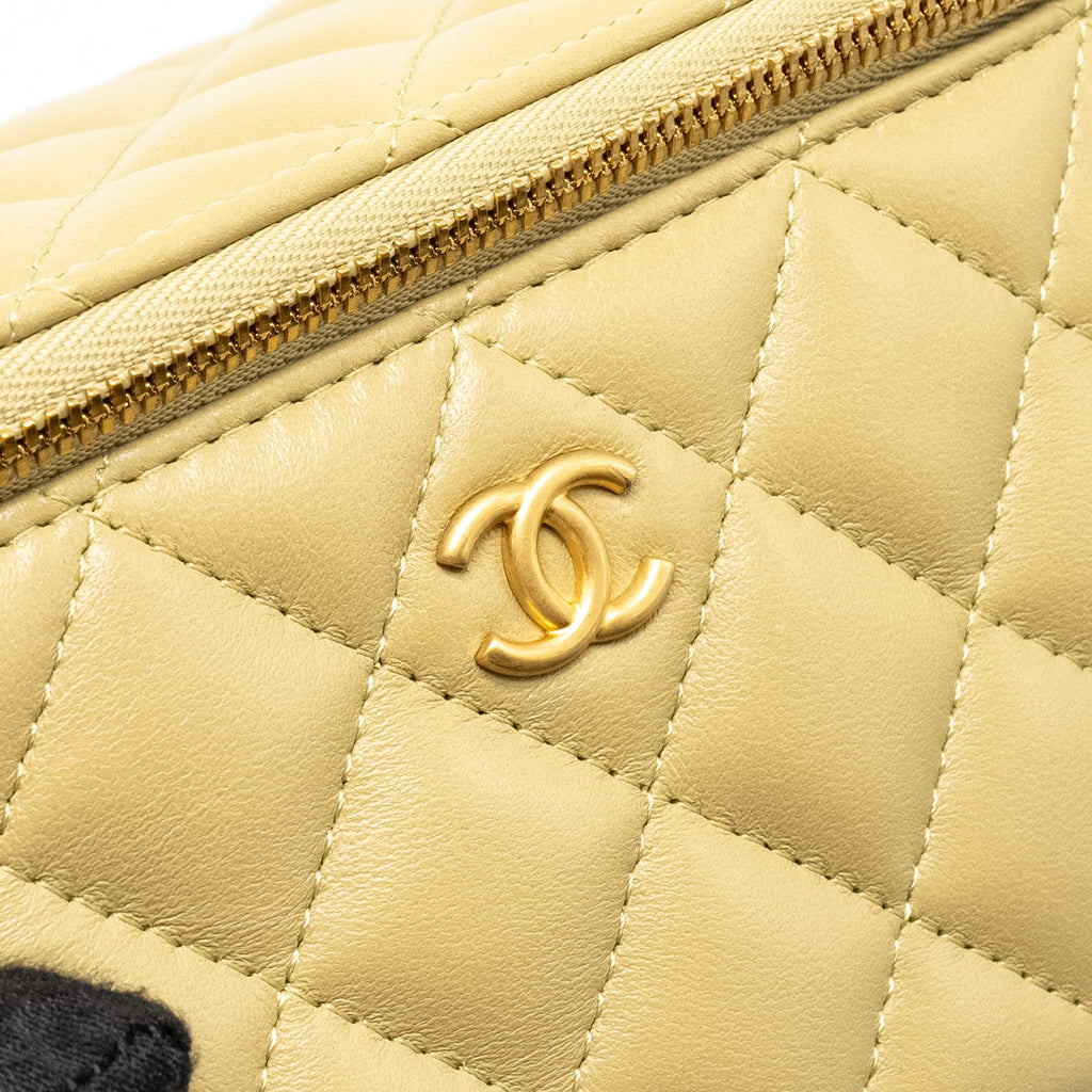 CHANEL COCO LETTER LONG VANITY WITH CHAIN LAMBSKIN GREEN GHW (MICROCHIP)