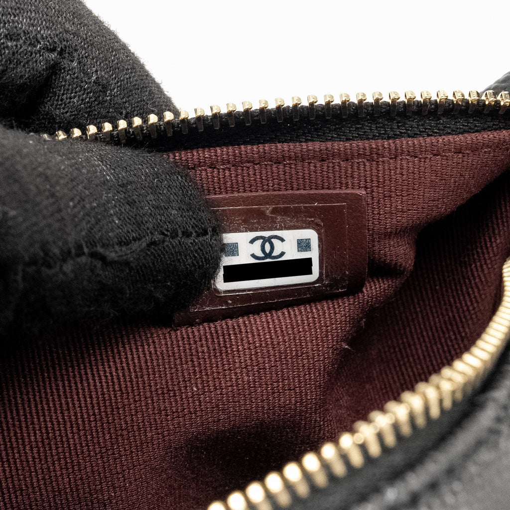 CHANEL 25C QUILTED HOBO BAG CAVIAR BLACK GHW (MICROCHIP)