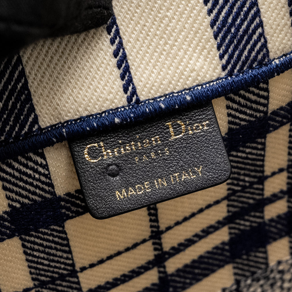 DIOR LARGE BOOK TOTE LINEN BLUE CANVAS