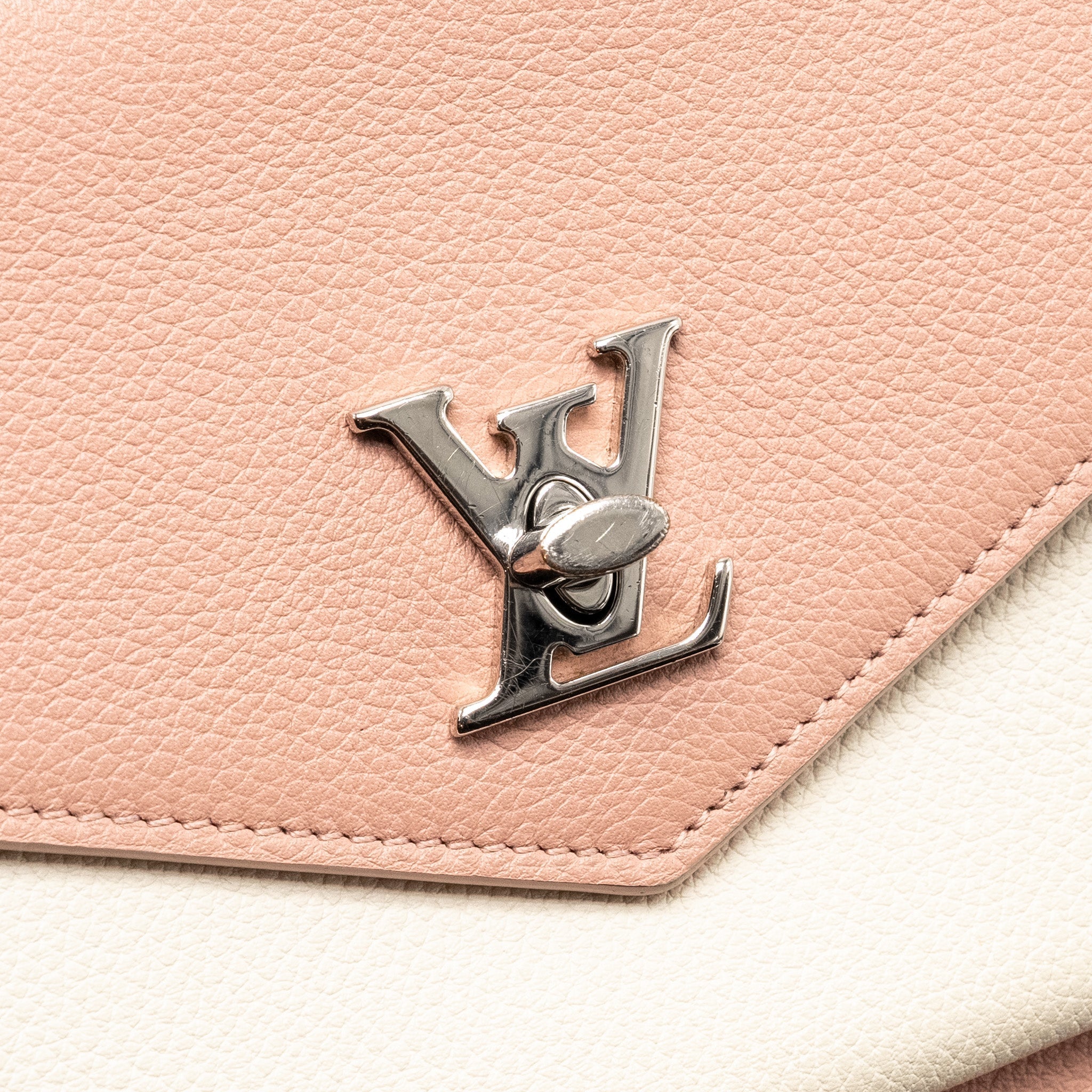 LOUIS VUITTON MY LOCK ME CHAIN POCHETTE CALFSKIN PINK/CREAMY WHITE SHW
