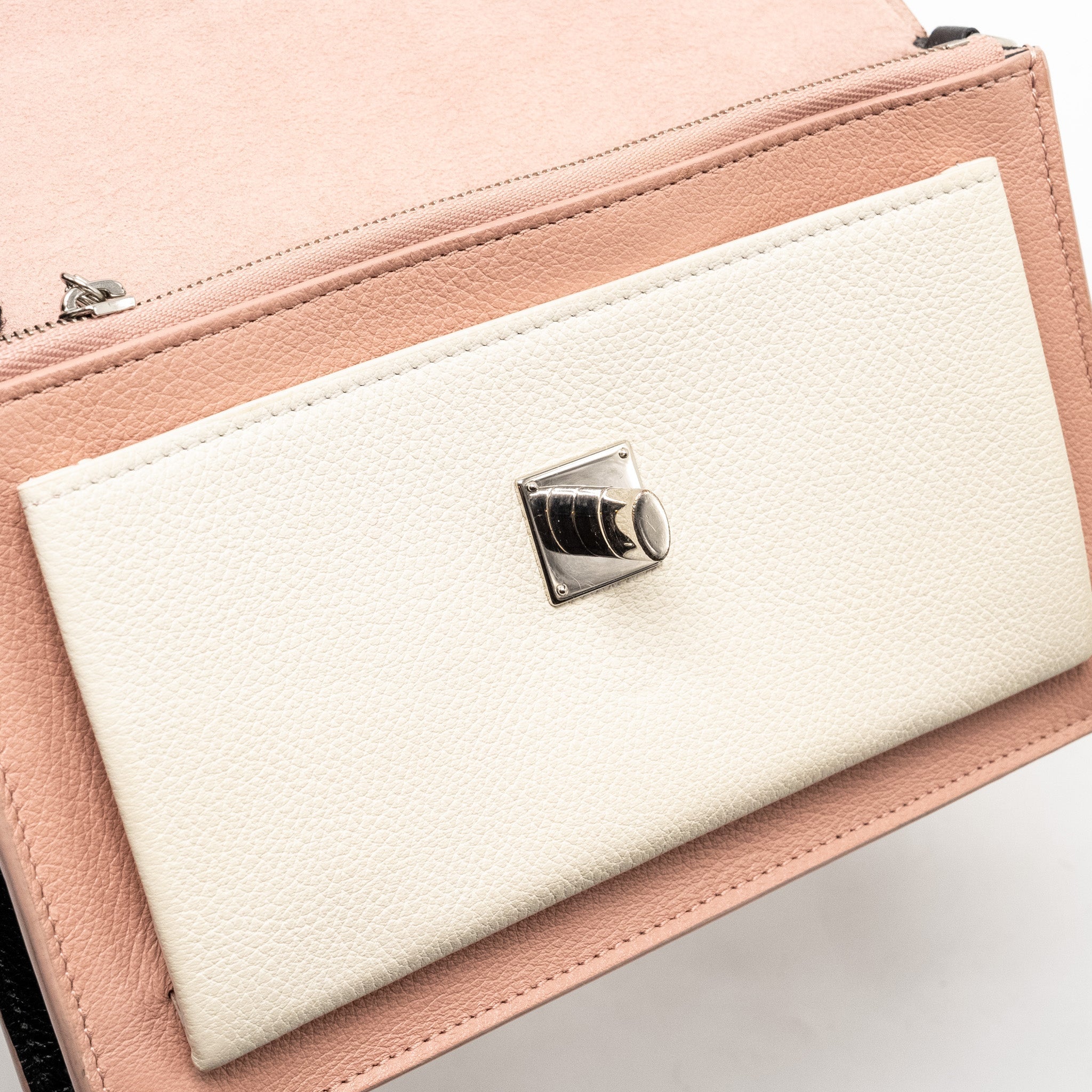 LOUIS VUITTON MY LOCK ME CHAIN POCHETTE CALFSKIN PINK/CREAMY WHITE SHW