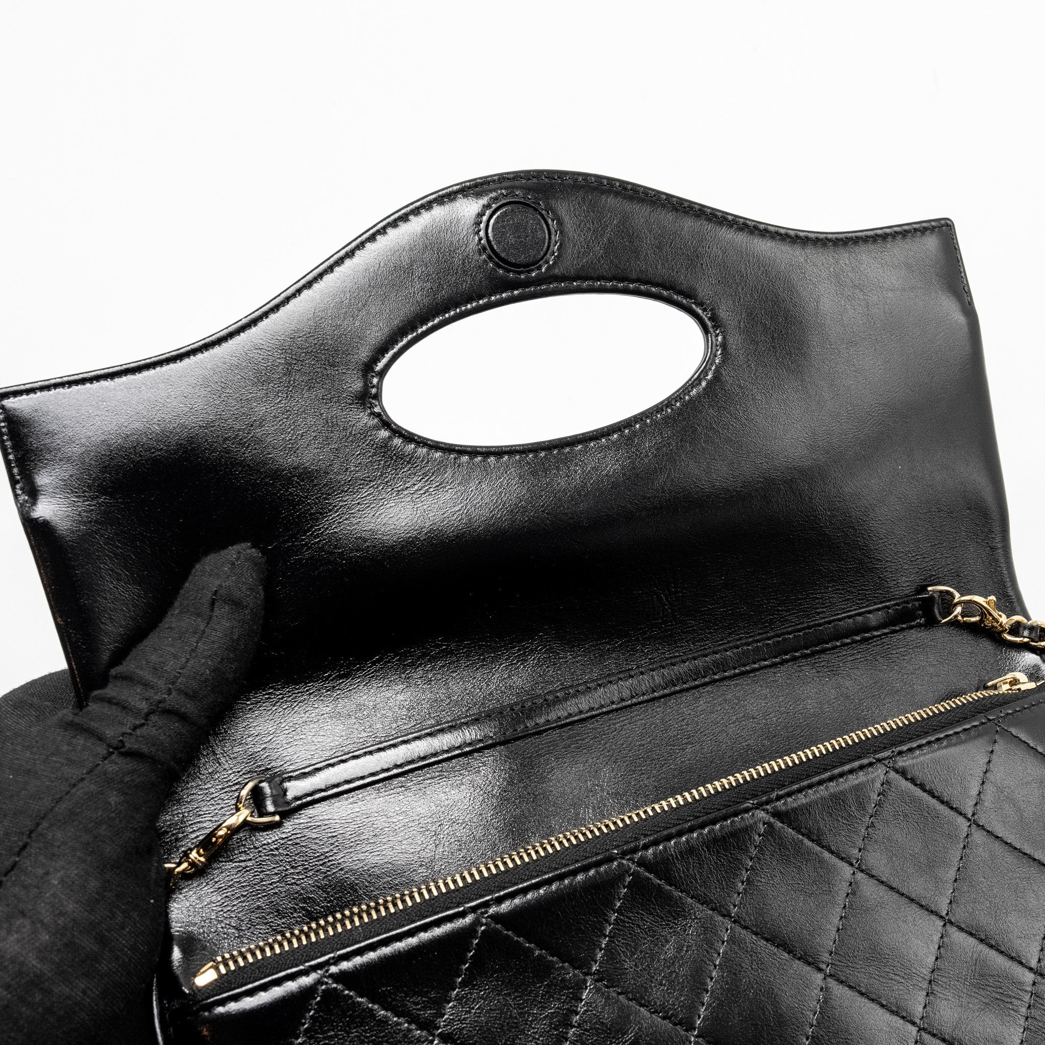 CHANEL 31 WALLET ON CHAIN SHINY CALFSKIN BLACK LGHW (MICROCHIP)