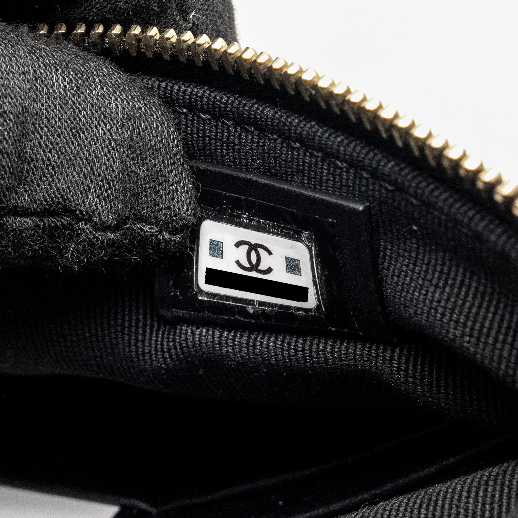 CHANEL 31 WALLET ON CHAIN SHINY CALFSKIN BLACK LGHW (MICROCHIP)
