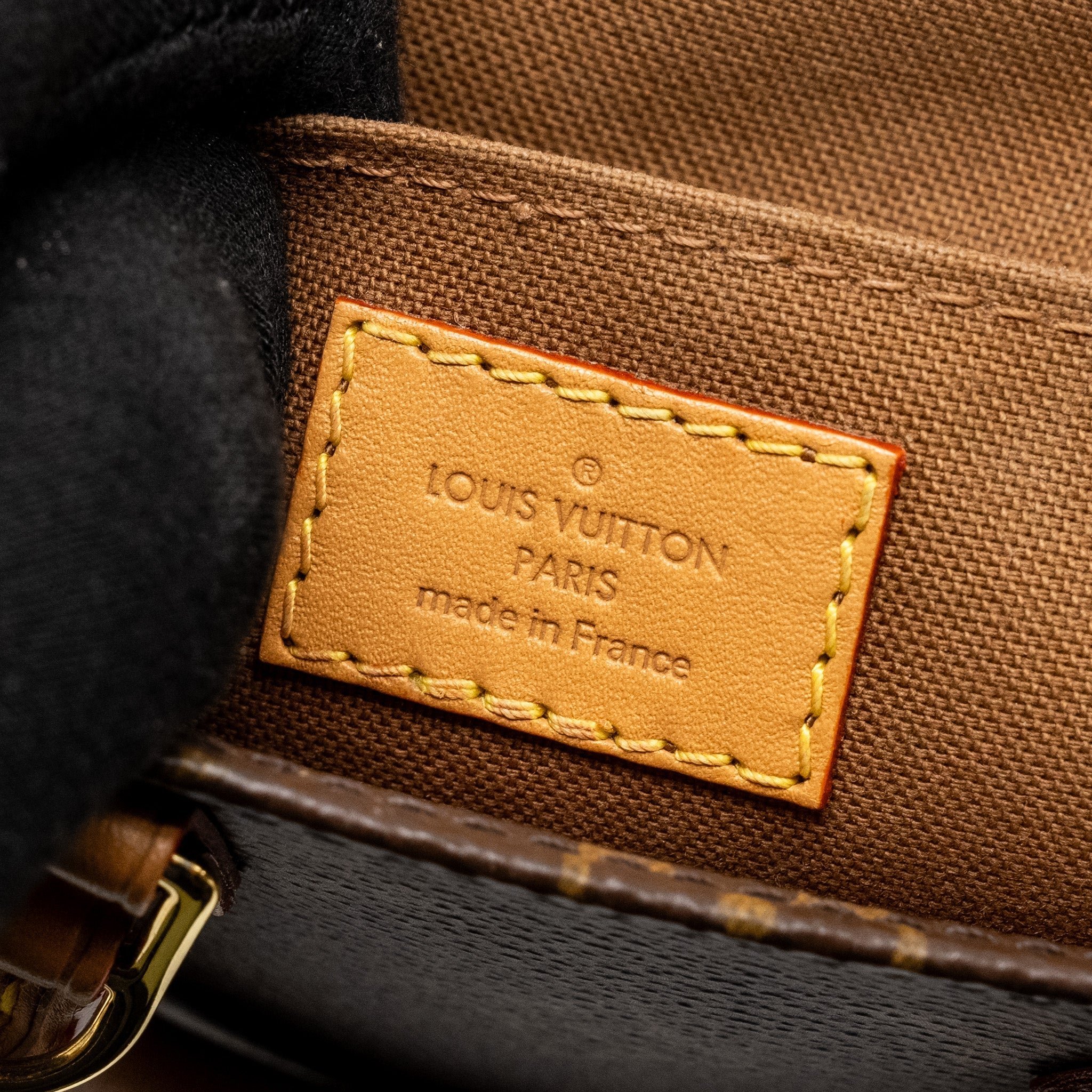 LOUIS VUITTON PETIT SAC PLAT MONOGRAM CANVAS GHW