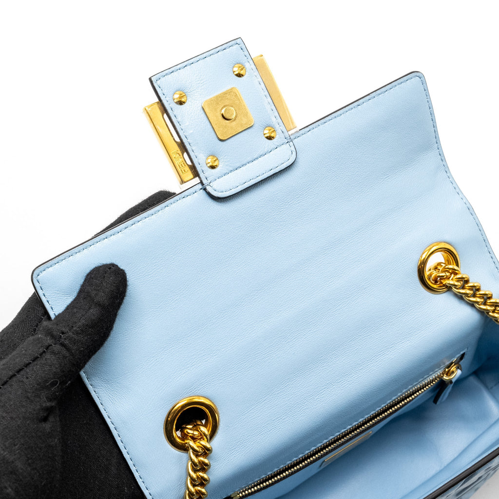 FENDI BAGUETTE CHAIN MIDI NAPPA LIGHT BLUE GHW