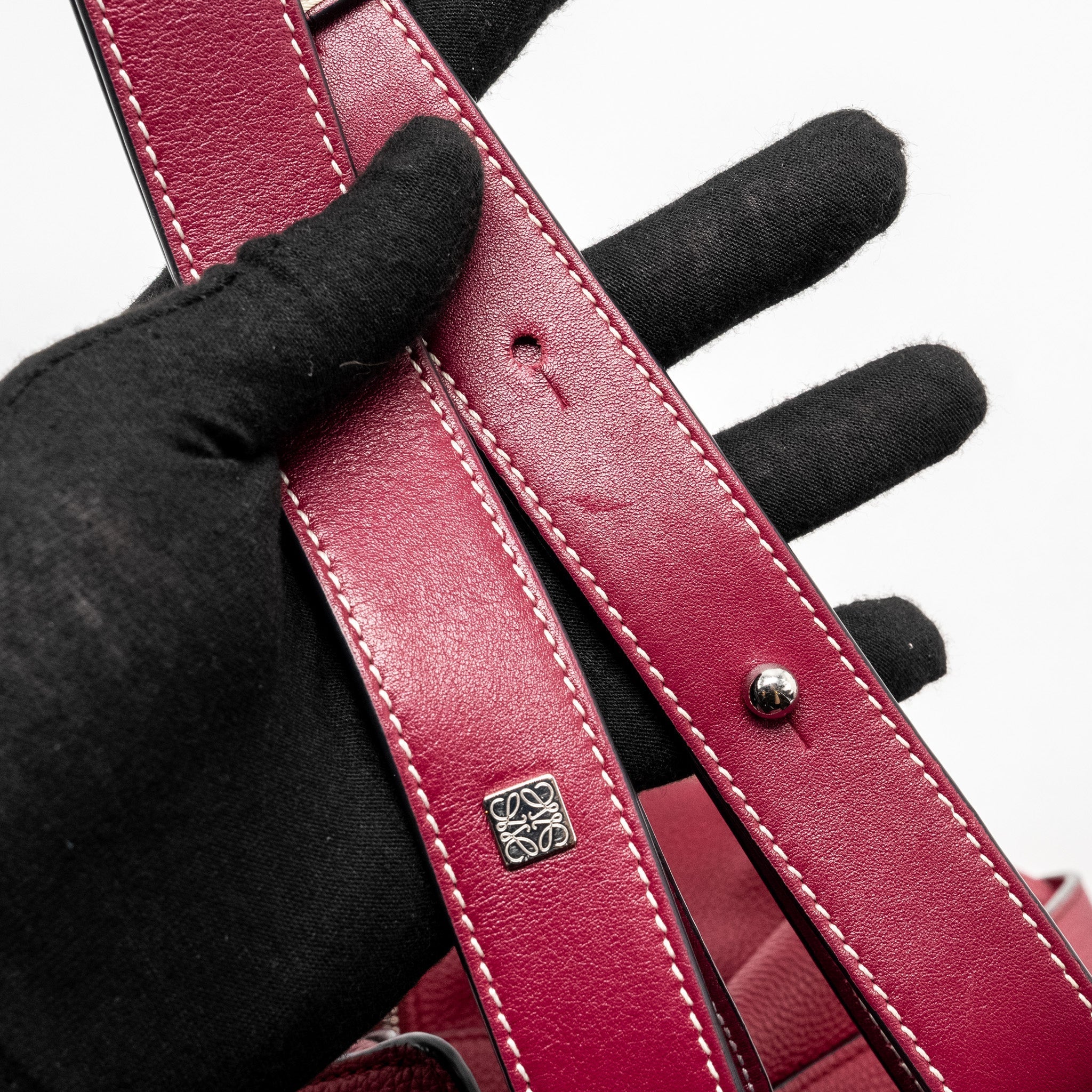 LOEWE MEDIUM HAMMOCK BAG CALFSKIN RASPBERRY SHW