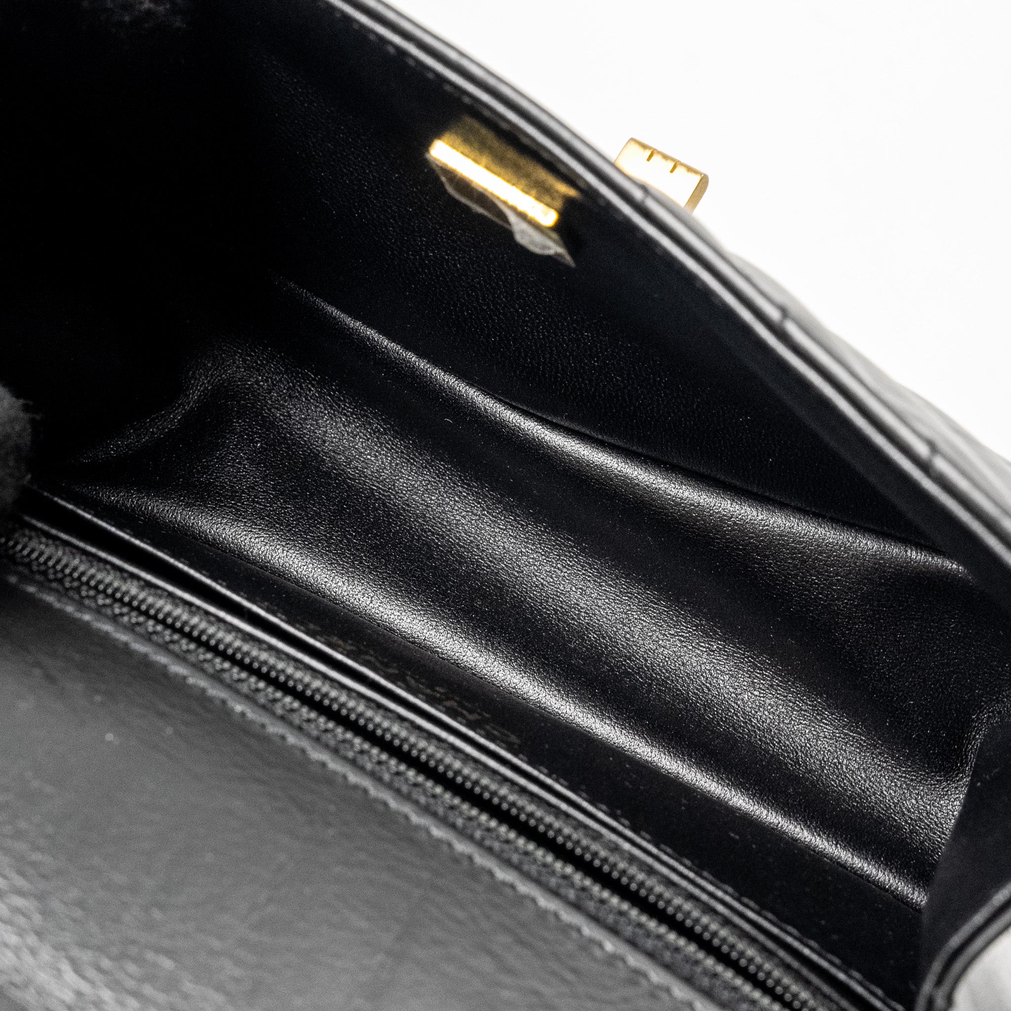 CHANEL MINI 2.55 REISSUE CHEVRON CALFSKIN BLACK GHW (MICROCHIP)