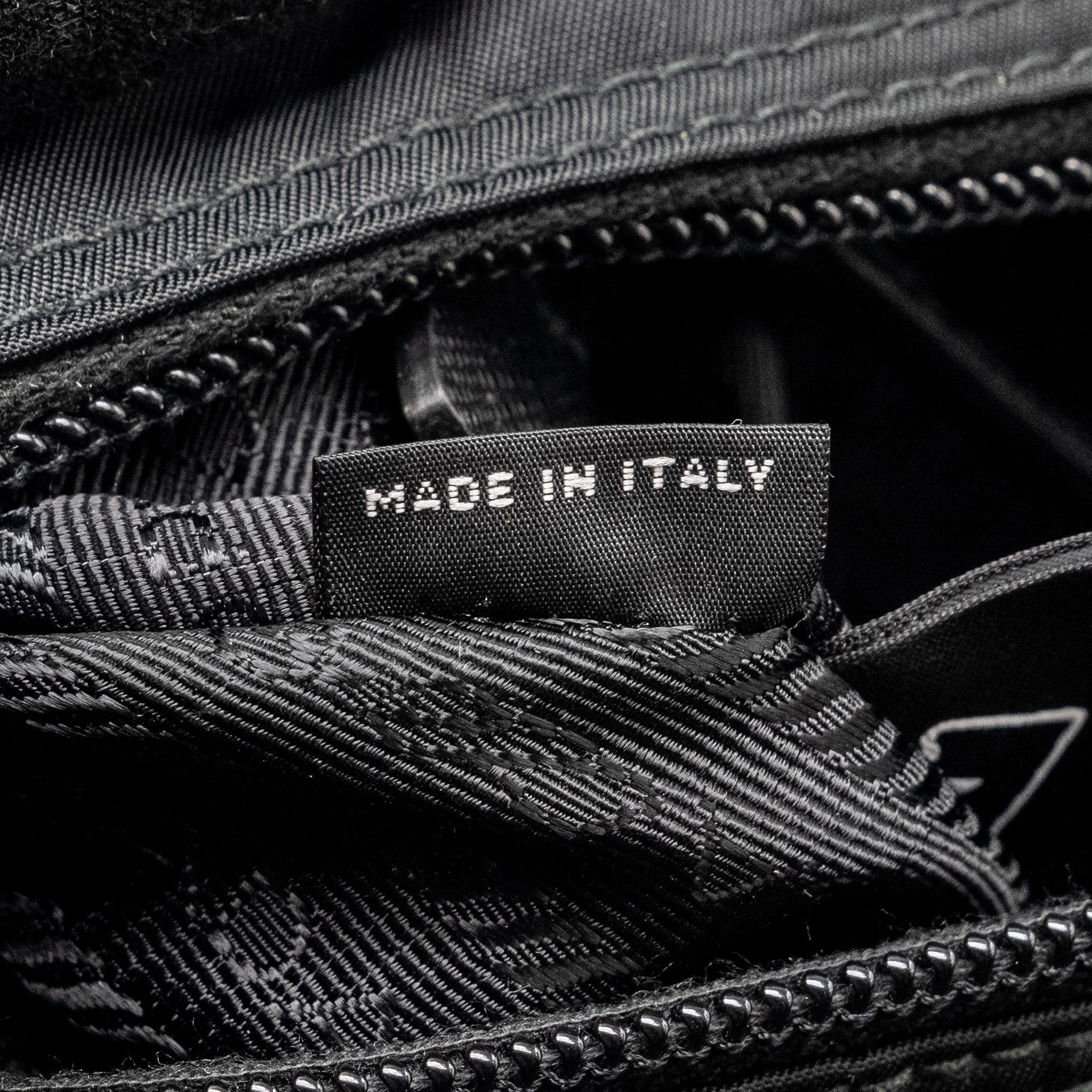 PRADA MESSENGER BAG RE-NYLON BLACK SHW