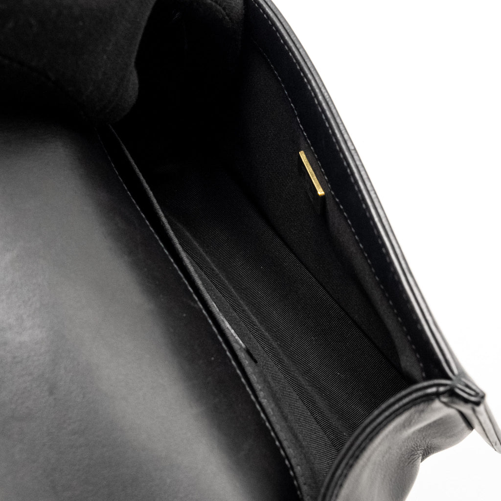 CHANEL SMALL BOY BAG CALFSKIN BLACK GHW (MICROCHIP)