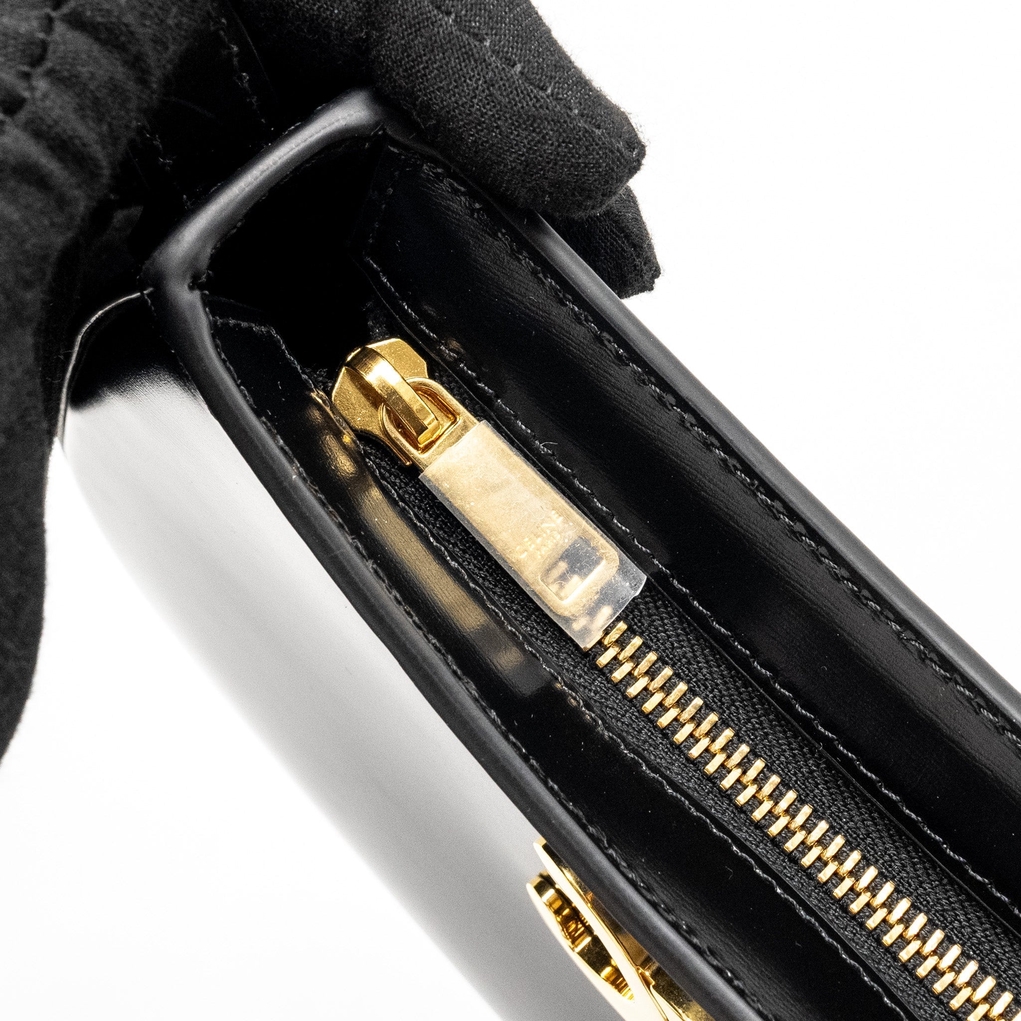 CELINE MEDIUM TILLY CHIC SHOULDER BAG SHINY CALFSKIN BLACK GHW