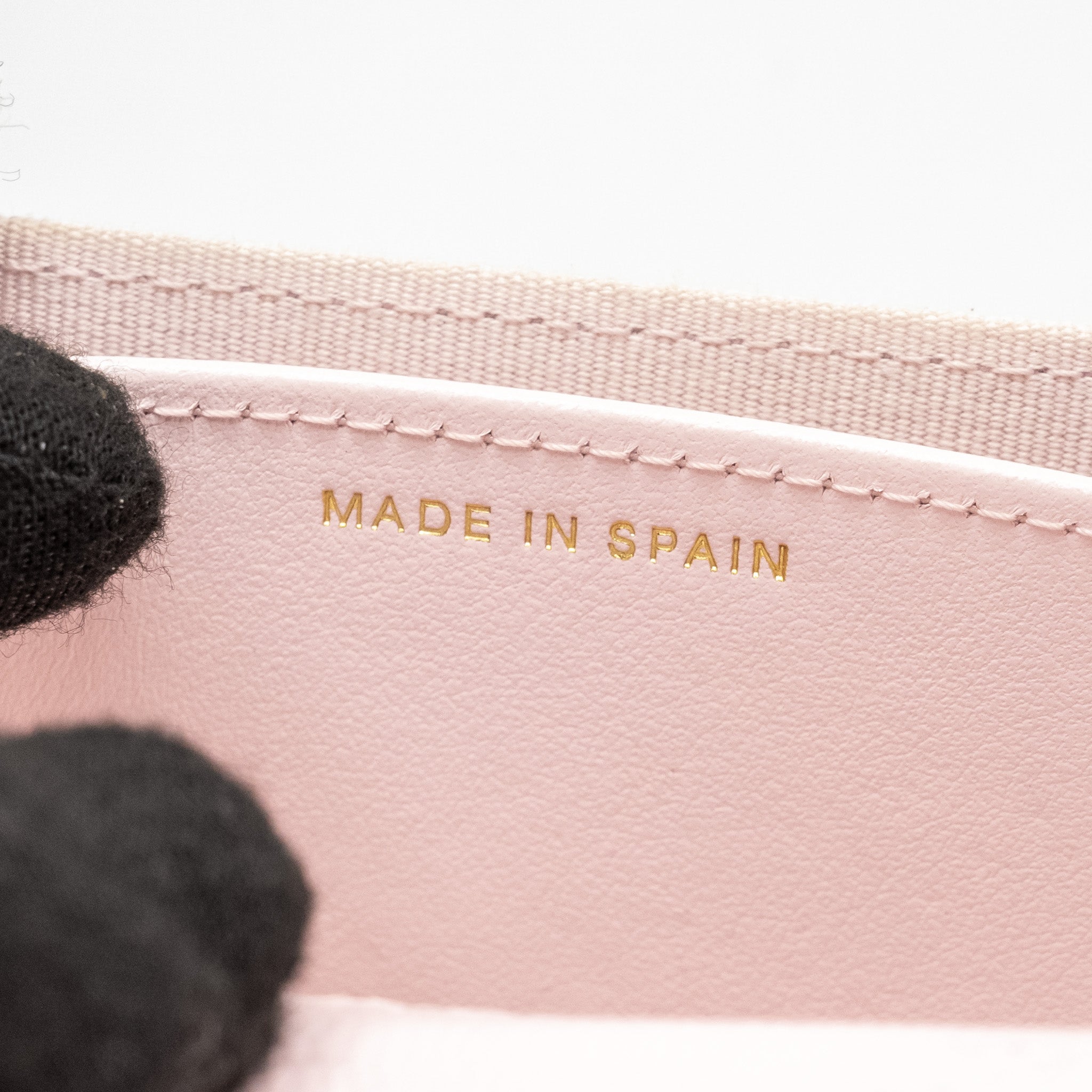 CHANEL MINI CARD HOLDER WITH CHAIN CAVIAR PINK GHW