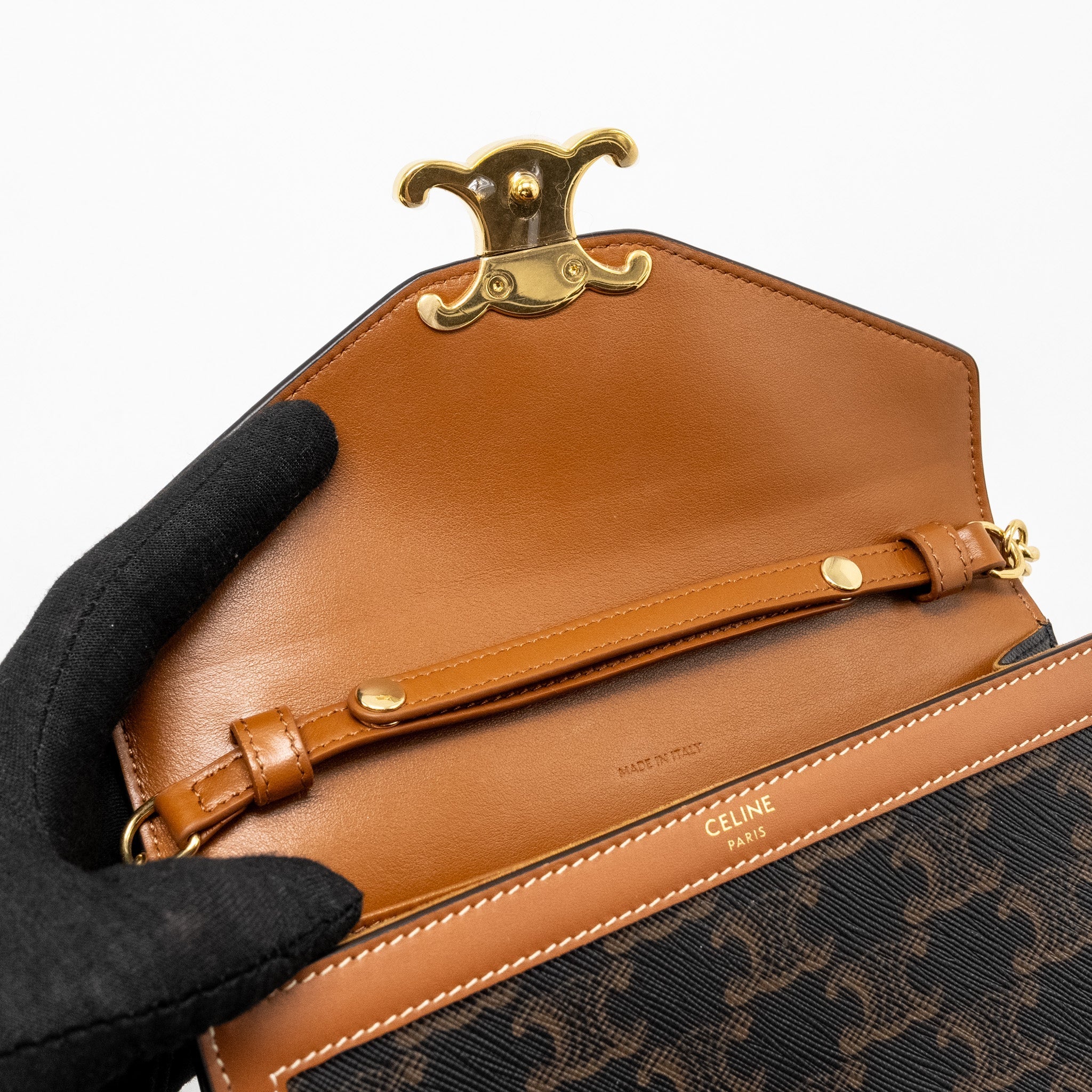 CELINE WALLET ON CHAIN MARGO TRIOMPHE CANVAS/CALFSKIN TAN GHW