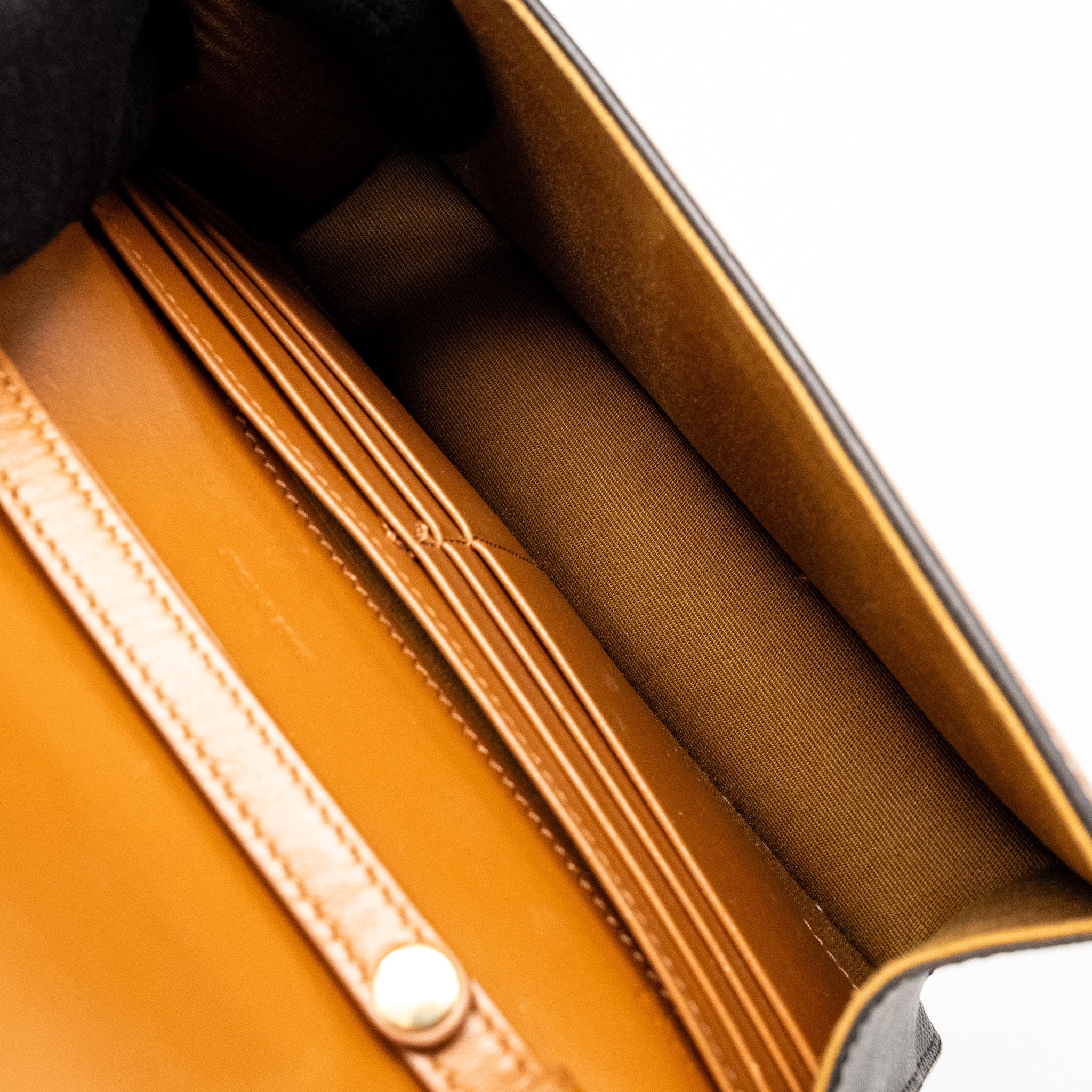 CELINE WALLET ON CHAIN MARGO TRIOMPHE CANVAS/CALFSKIN TAN GHW