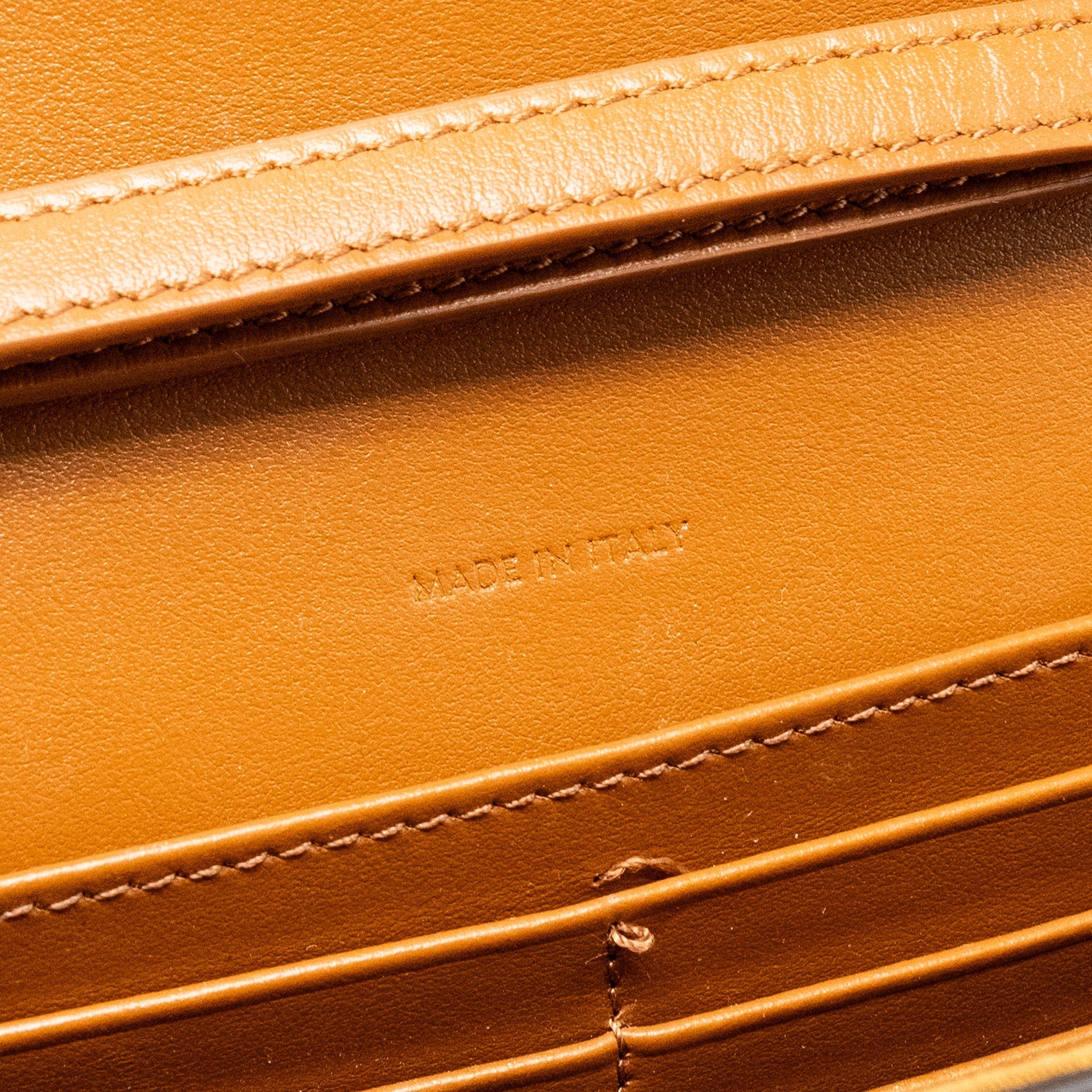 CELINE WALLET ON CHAIN MARGO TRIOMPHE CANVAS/CALFSKIN TAN GHW