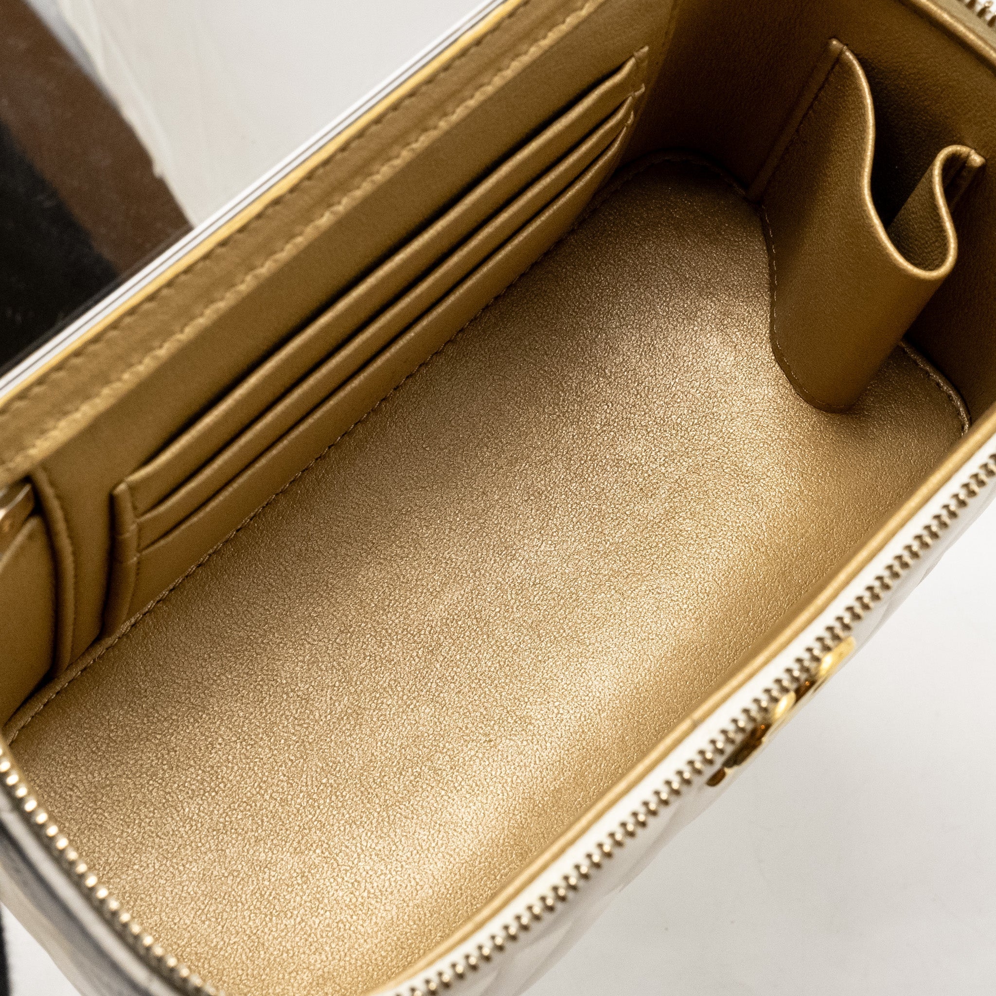 CHANEL LETTER/ CC LOGO CHAIN LONG VANITY CASE LAMBSKIN WHITE GHW (MICROCHIP)