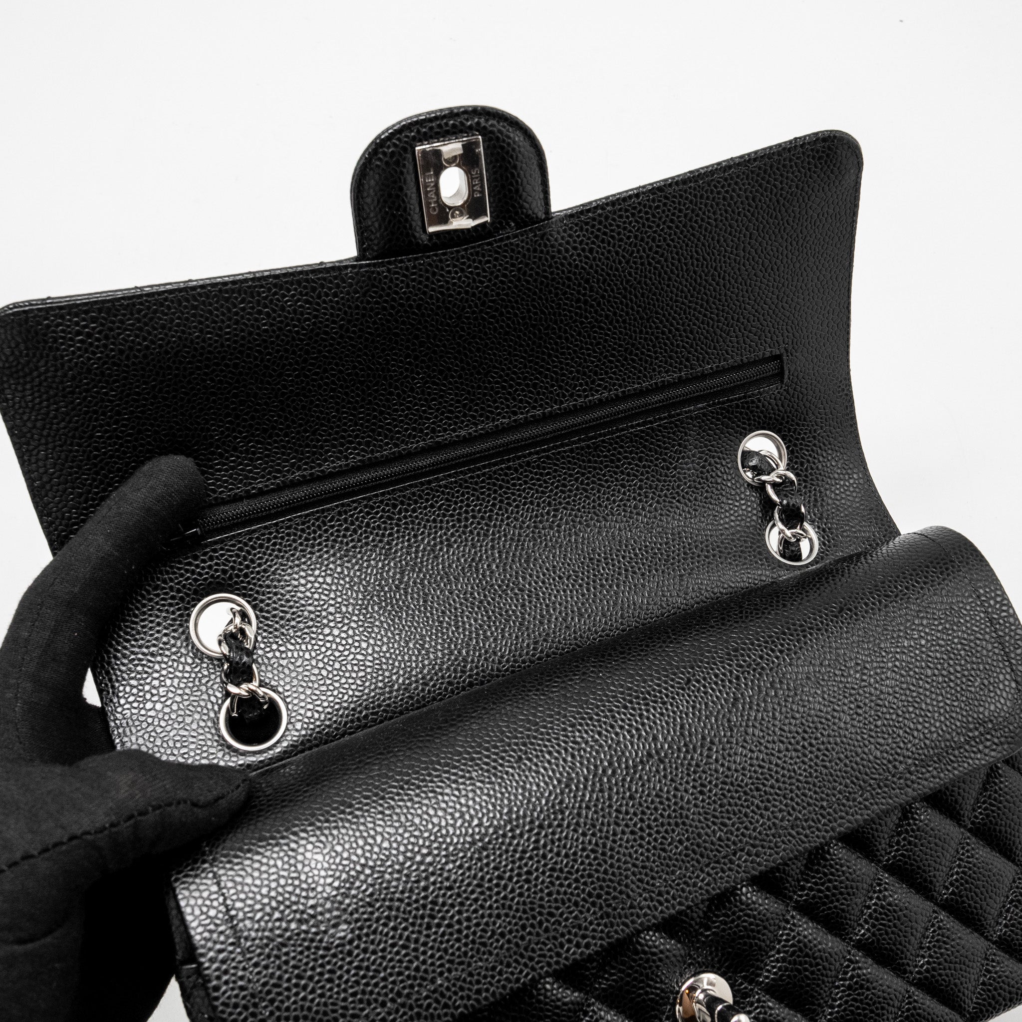 CHANEL MEDIUM CLASSIC DOUBLE FLAP BAG CAVIAR BLACK SHW (MICROCHIP)