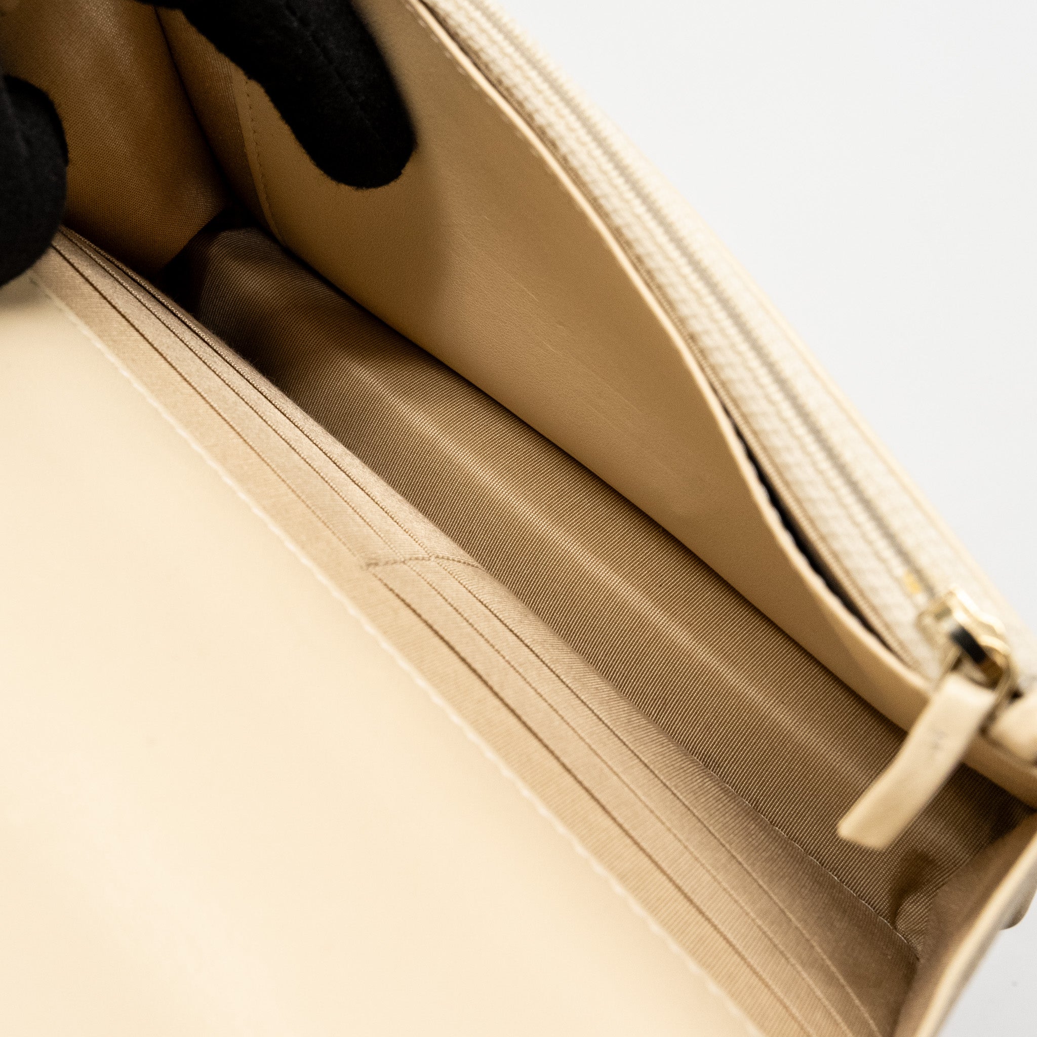 CHANEL 19 WALLET ON CHAIN LAMBSKIN LIGHT BEIGE MULTICOLOUR HARDWARE
