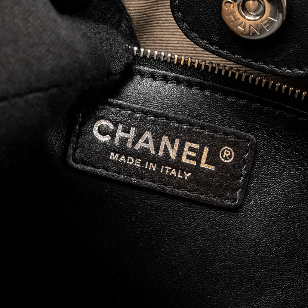 CHANEL HAMPTON TOTE BAG LAMBSKIN BLACK SHW