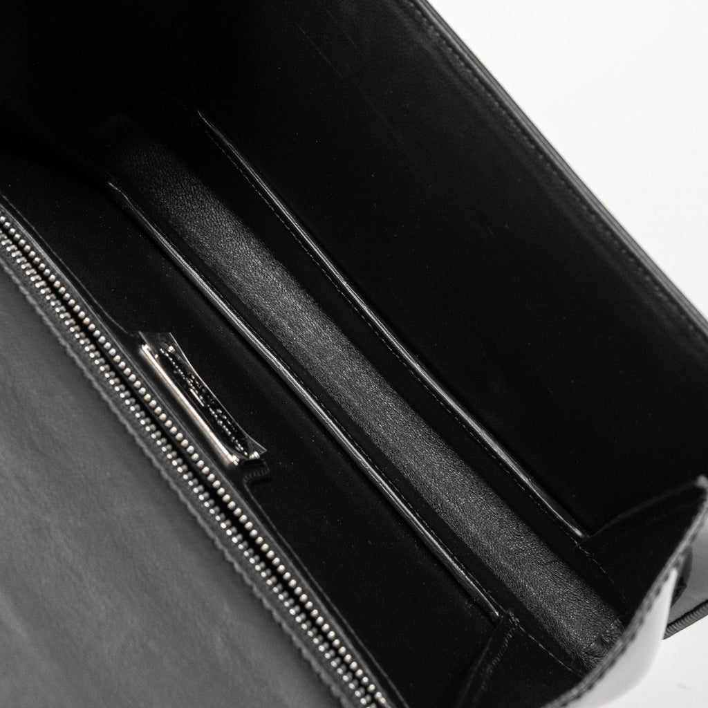 FERRAGAMO GINNY SHOULDER BAG CALFSKIN BLACK SHW
