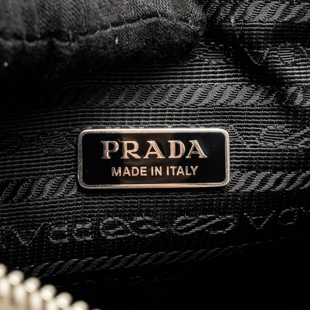 PRADA TRIANGLE SHOULDER BAG LEATHER WHITE SHW