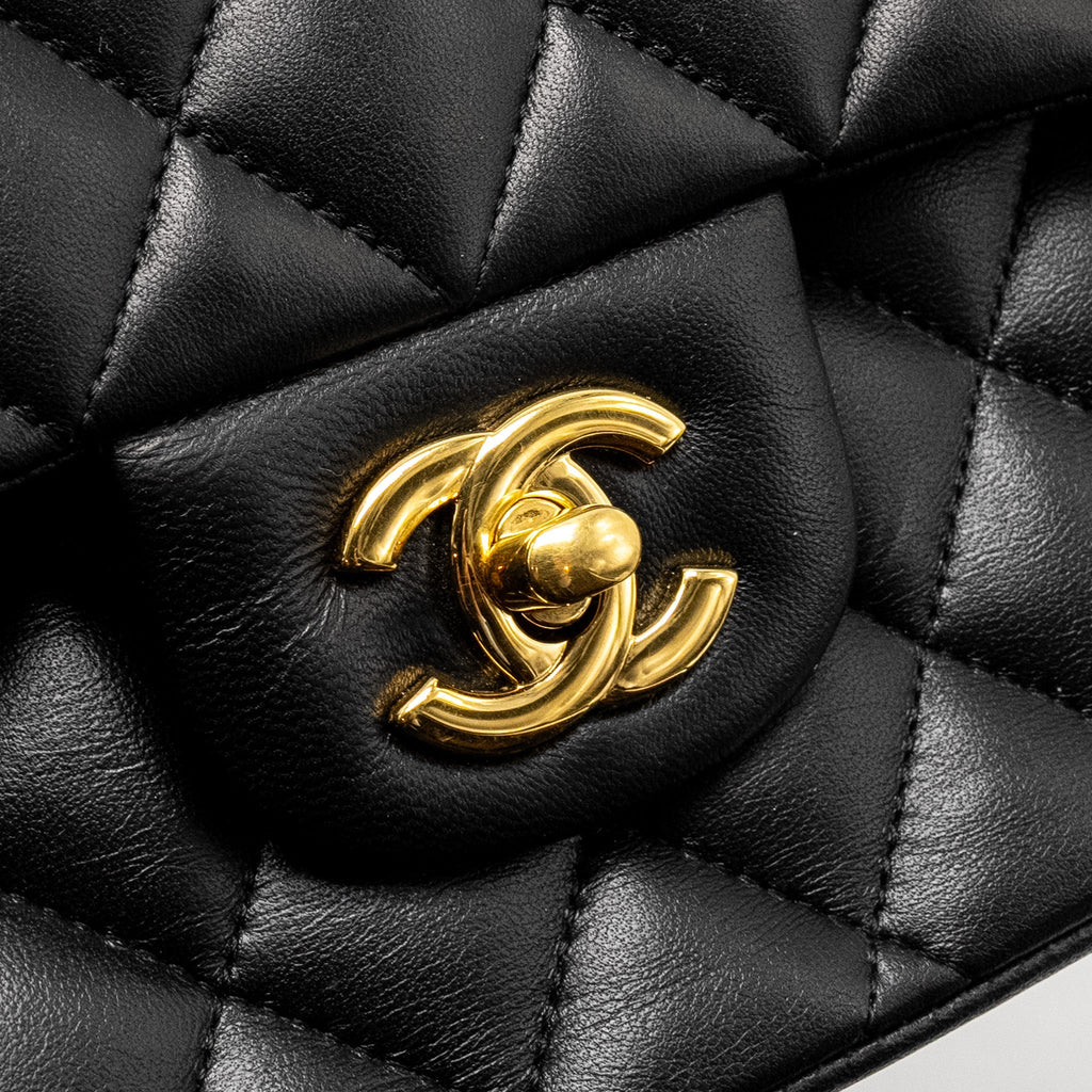 CHANEL MEDIUM CLASSIC DOUBLE  FLAP BAG LAMBSKIN BLACK GHW