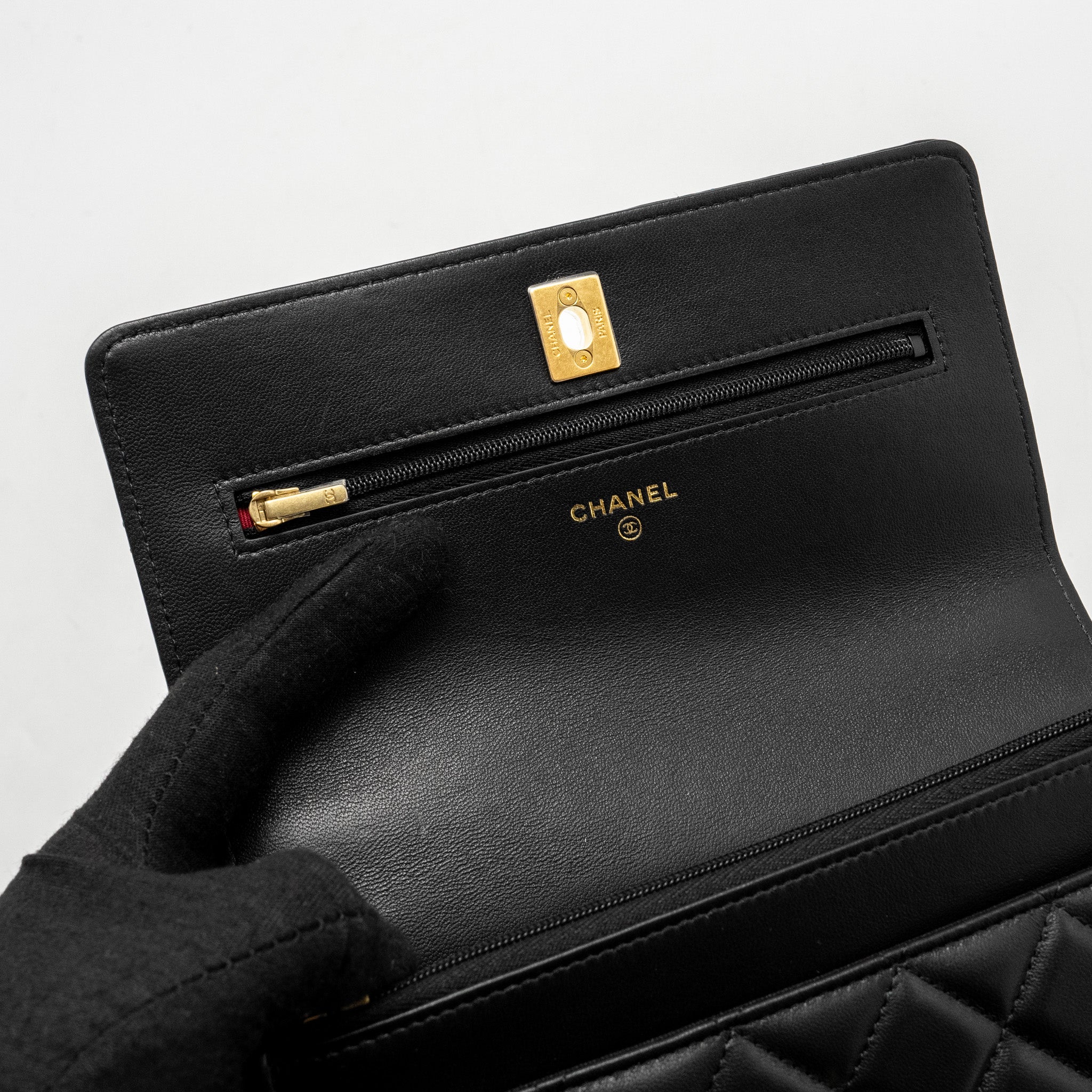 CHANEL CLASSIC WALLET ON CHAIN WITH CAMELLIA ADJUSTABLE CHAIN LAMBSKIN BLACK GHW (MICROCHIP)