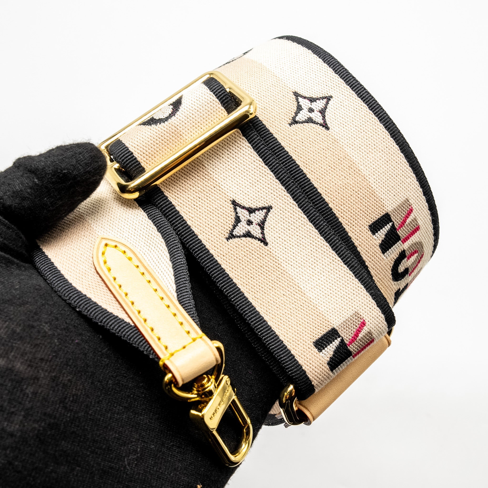 LOUIS VUITTON SPEEDY BANDOULIERE 20 MONOGRAM CANVAS BLACK STRAP GHW