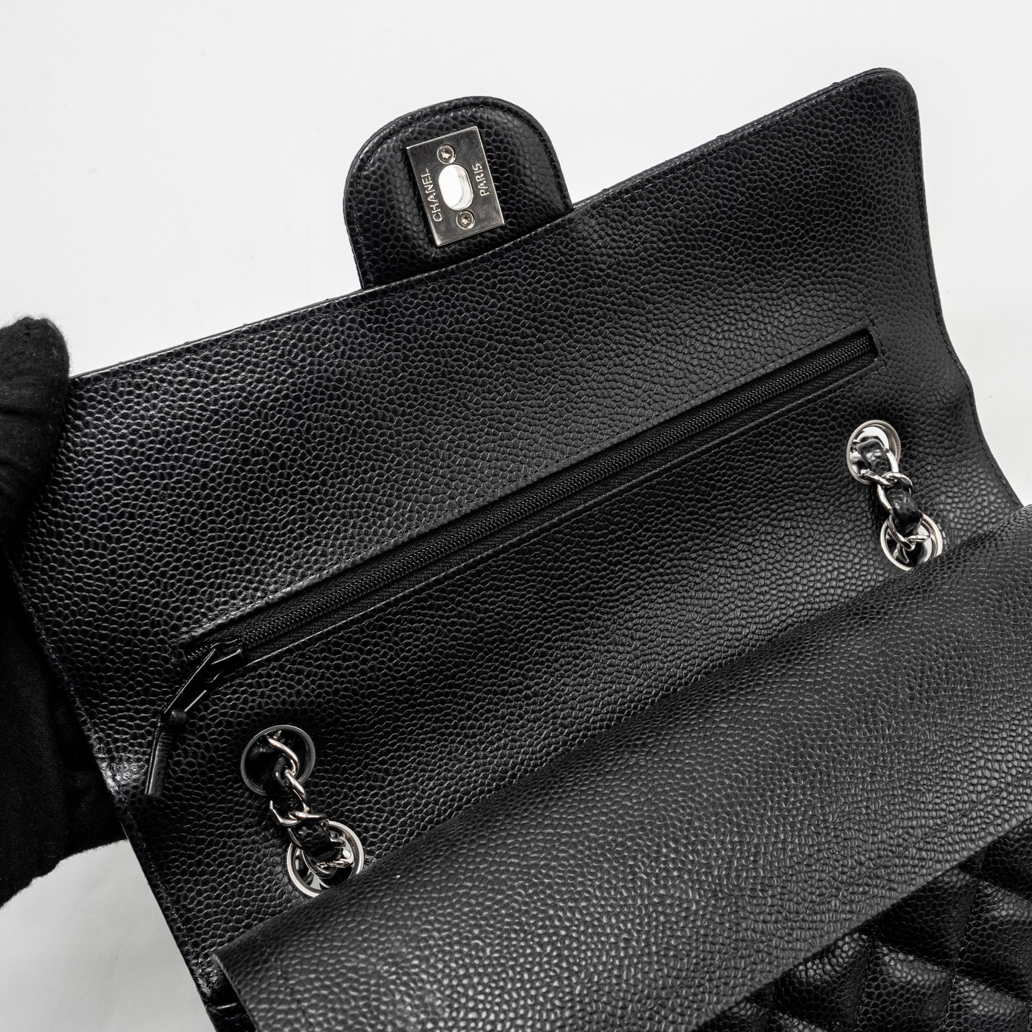 CHANEL MEDIUM CLASSIC DOUBLE FLAP BAG CAVIAR BLACK SHW (MICROCHIP)