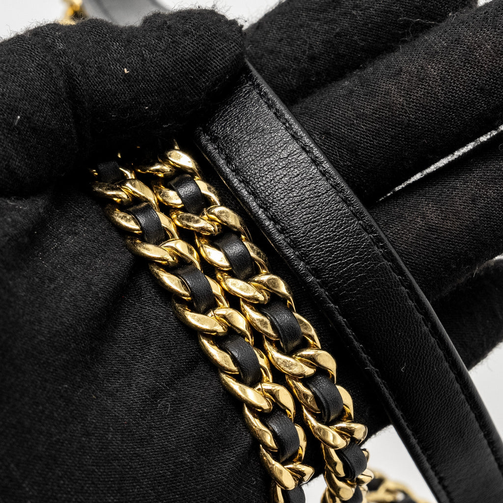 CHANEL 22B MINI FLAPBAG LAMBSKIN BLACK GHW (MICROCHIP)