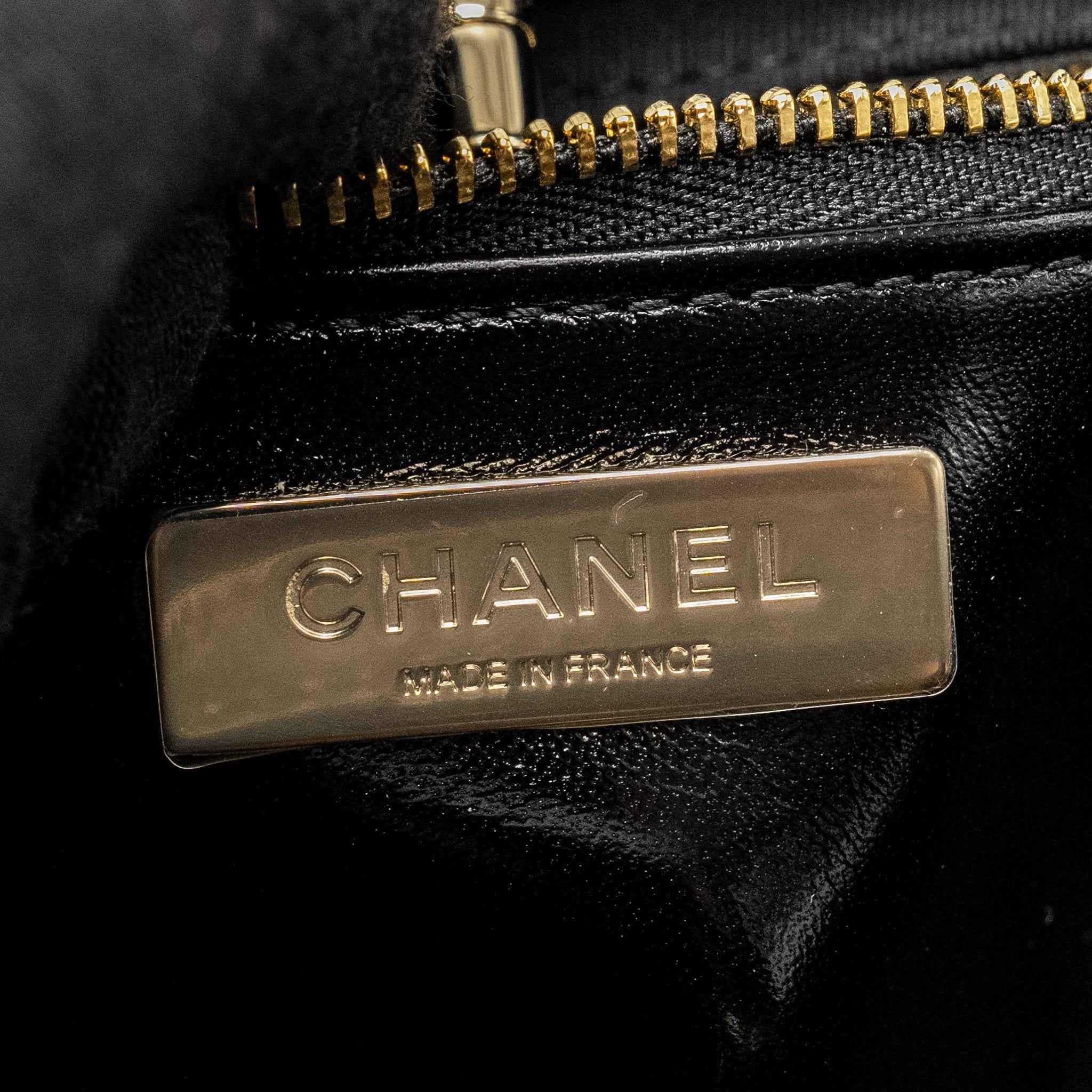 CHANEL MINI 31 BAG SHINY LAMBSKIN BLACK LGHW (MICROCHIP)