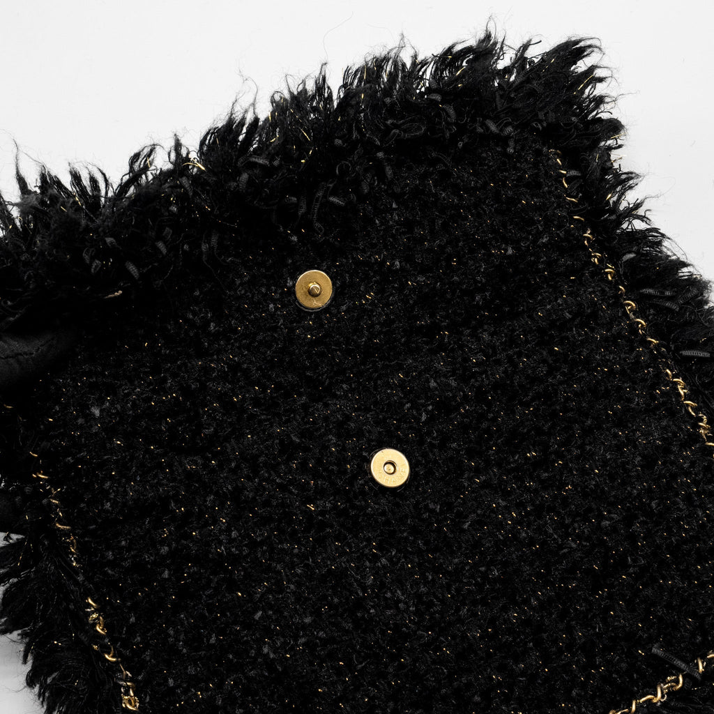 CHANEL FRINGE PARIS COSMOPOLITE CLUTCH TWEED BLACK GHW