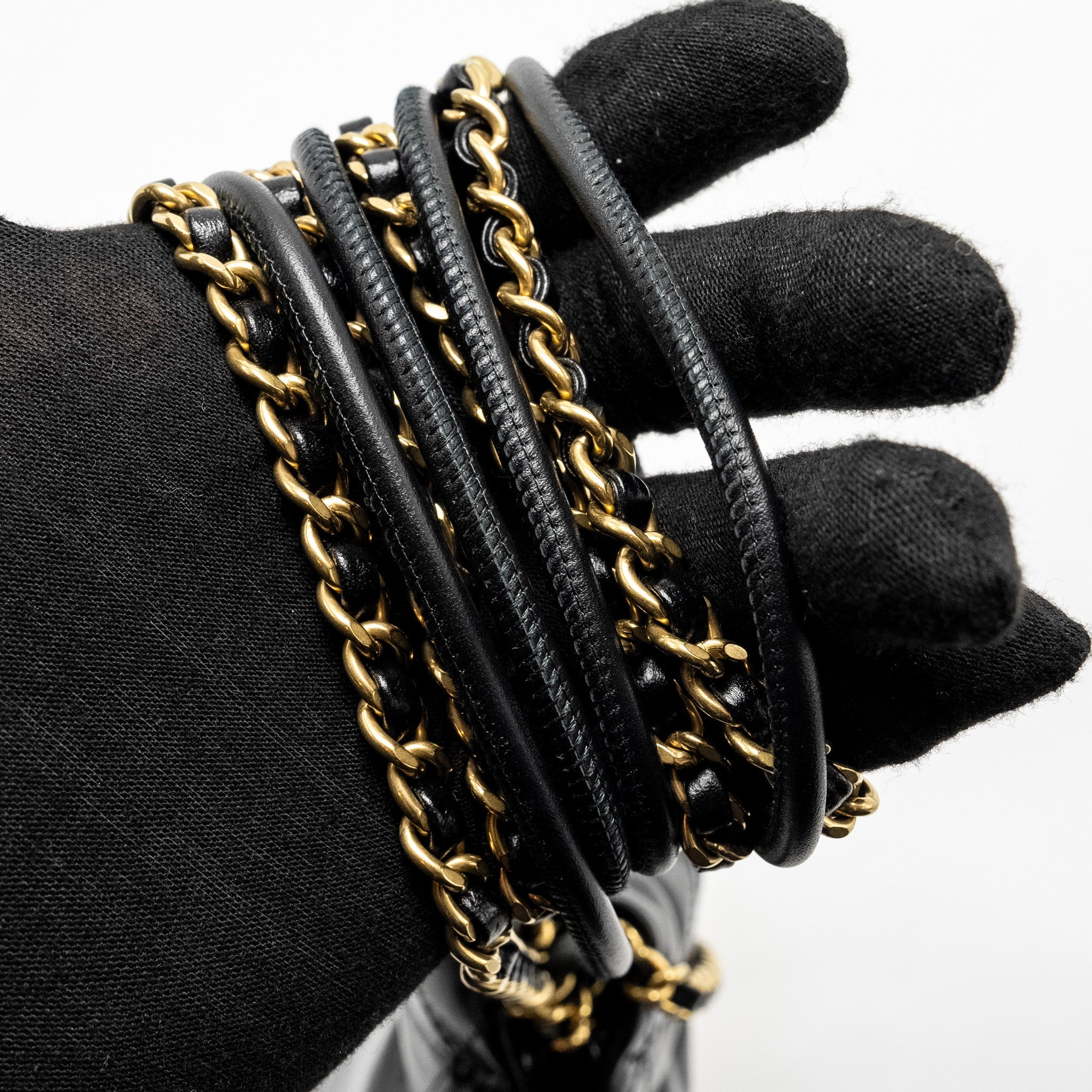 CHANEL 23K MINI 22 BAG SHINY CALFSKIN BLACK GHW (MICROCHIP)