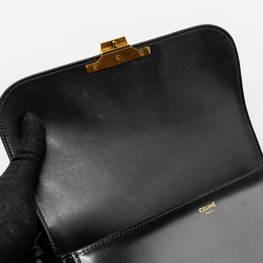 CELINE CLASSIC TRIOMPHE BAG SHINY CALFSKIN BLACK GHW