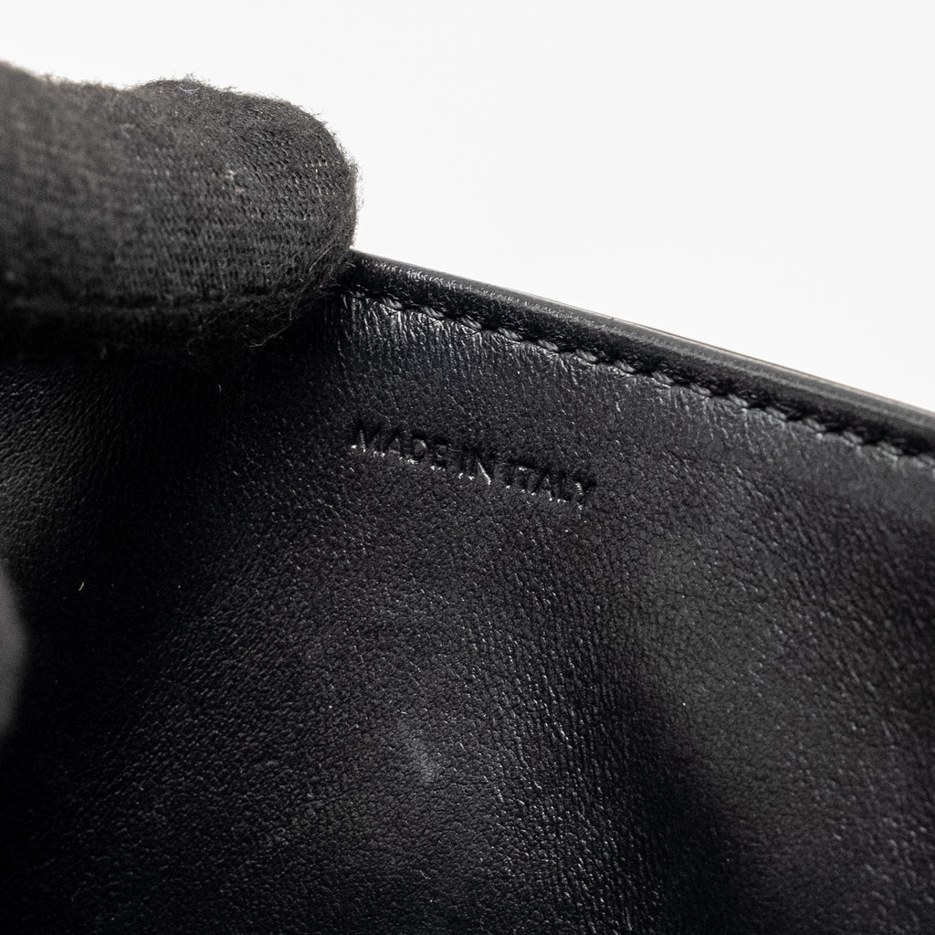CELINE CLASSIC TRIOMPHE BAG SHINY CALFSKIN BLACK GHW
