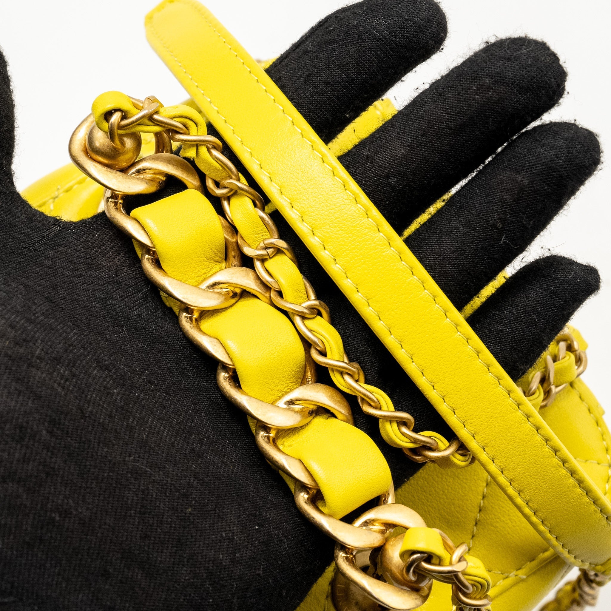 CHANEL CC VANITY CASE BAG CALFSKIN YELLOW GHW (MICROCHIP)