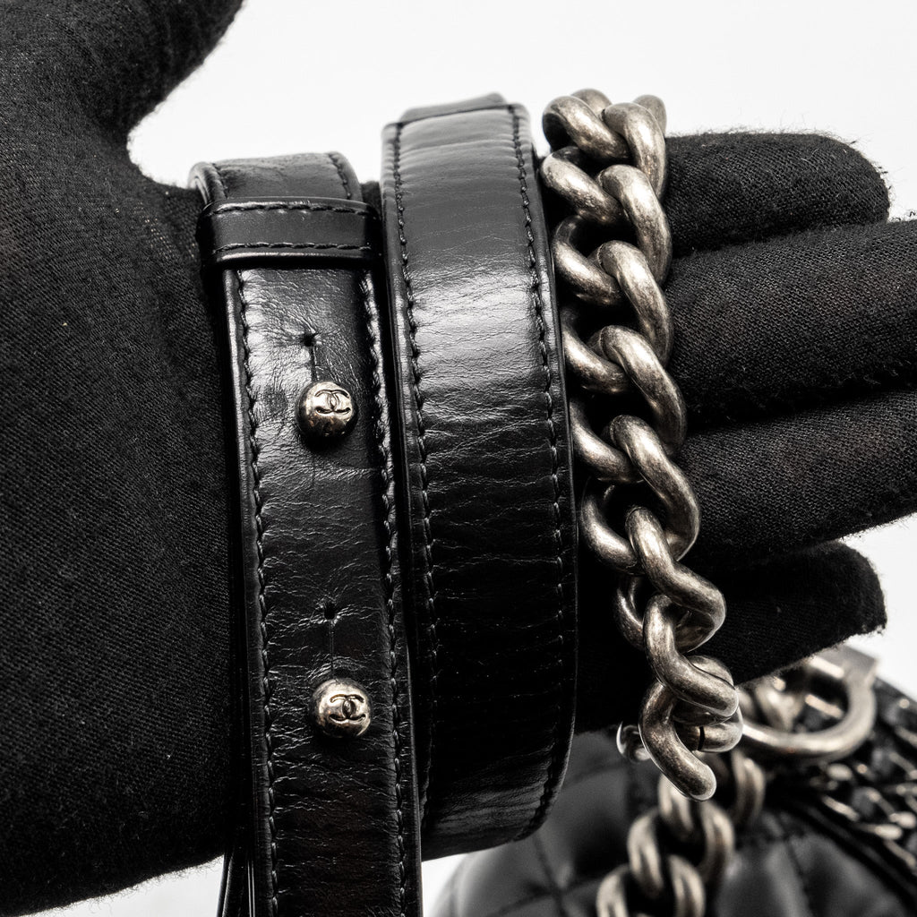 CHANEL NEW MEDIUM CHAIN EDGE BOY BAG CALFSKIN BLACK RUTHENIUM SHW