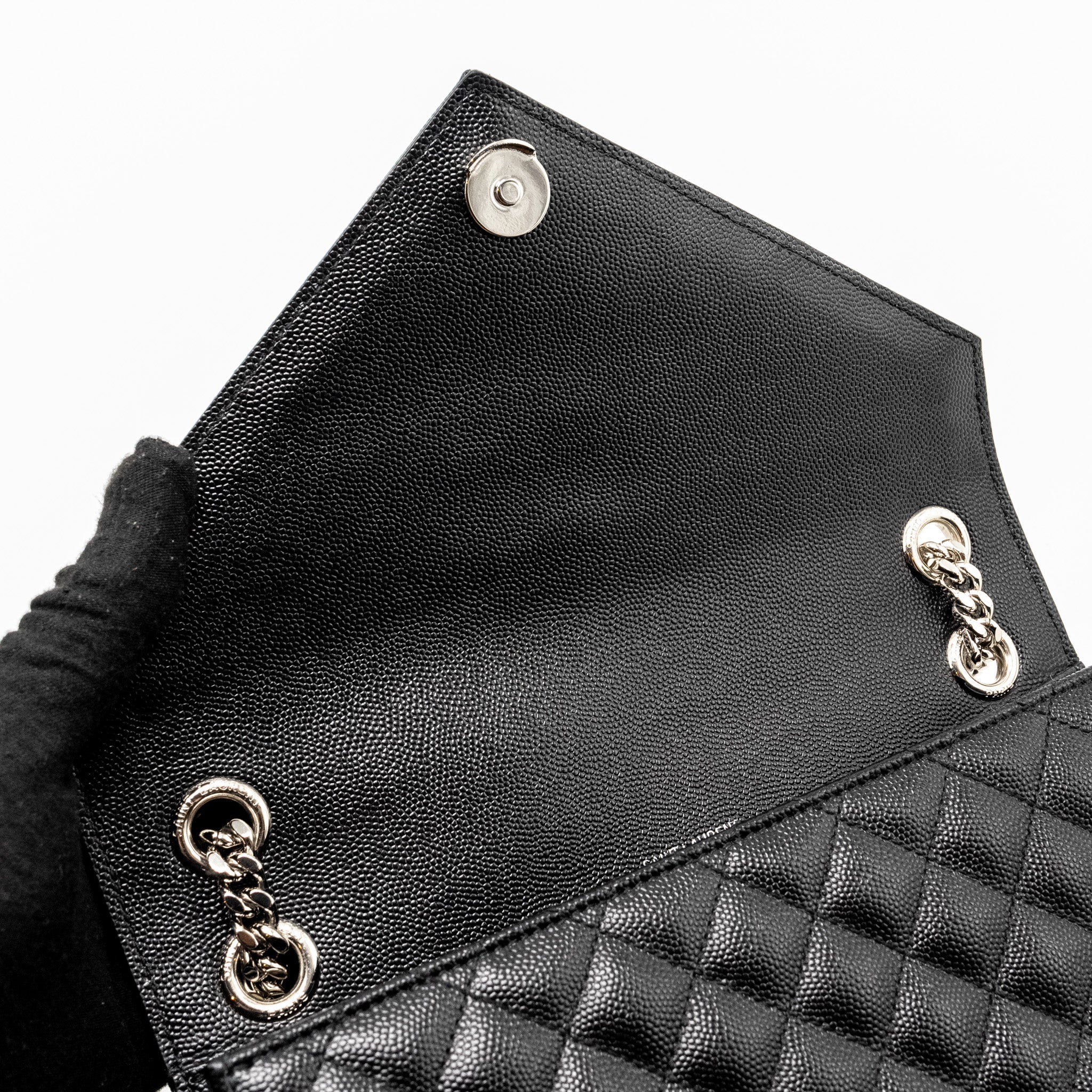 SAINT LAURENT/YSL MEDIUM ENVELOPE CHAIN BAG GRAINED CALFSKIN MIX MATELASSE BLACK SHW