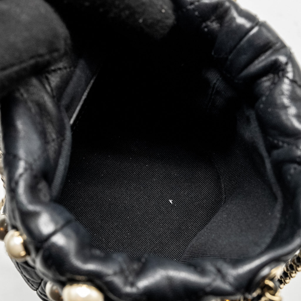 CHANEL 21S QUILTED MINI ABOUT PEARLS BUCKET BAG LAMBSKIN BLACK LGHW