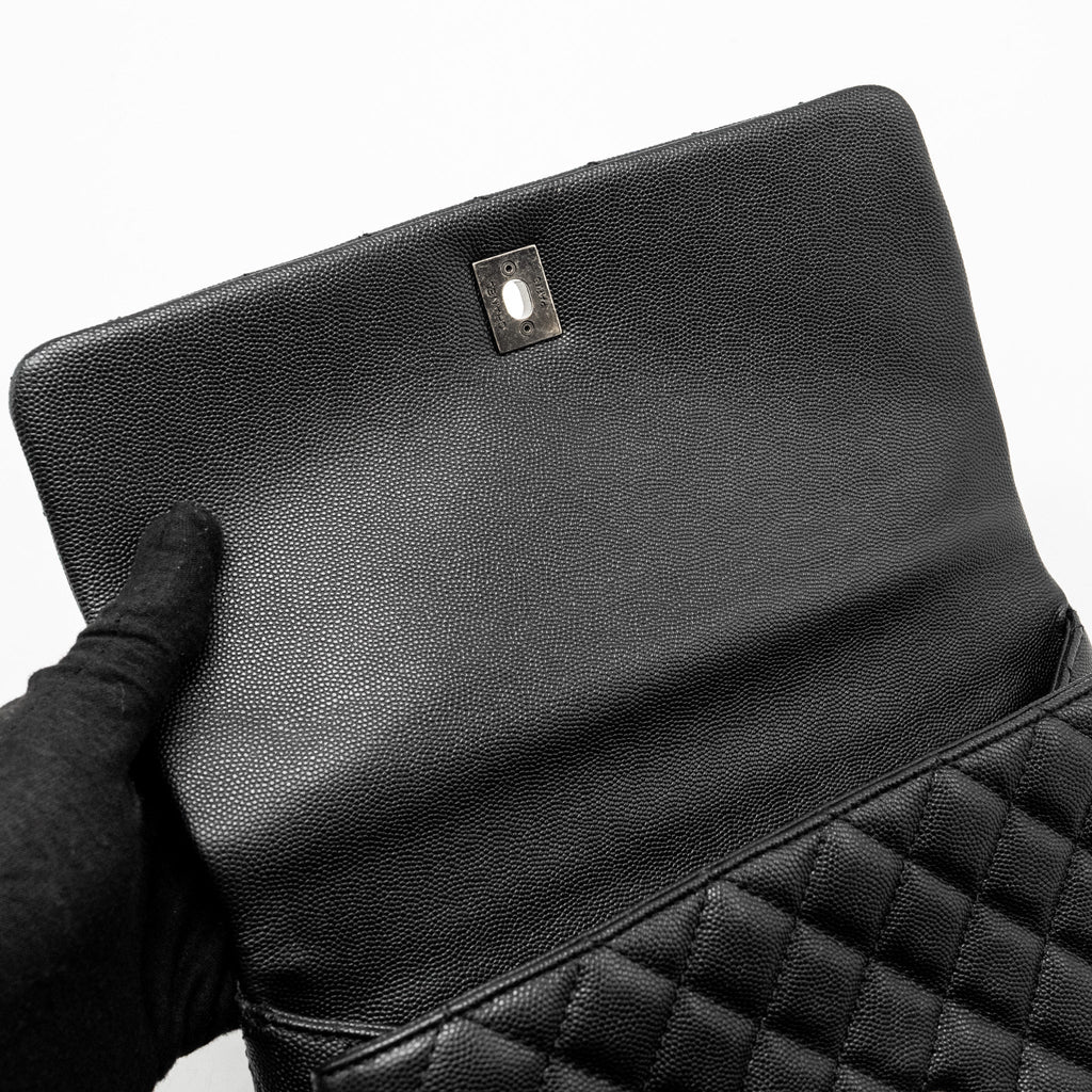 CHANEL MEDIUM COCO HANDLE CAVIAR / LIZARD HANDLE BLACK / BURGUNDY RUTHENIUM HARDWARE