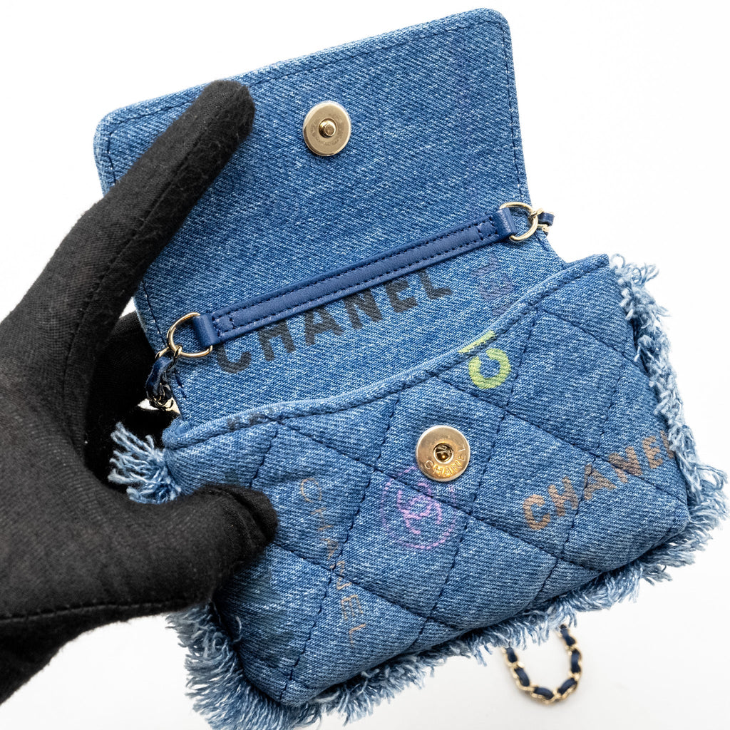 CHANEL 22P LOGO PRINTED MINI CLUTCH WITH CHAIN DENIM BLUE/MULTICOLOUR LGHW