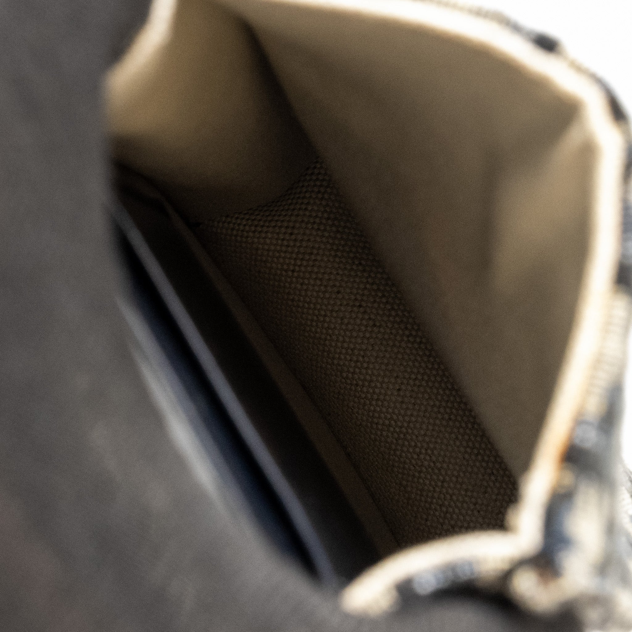 DIOR SADDLE PHONE POUCH BLUE OBLIQUE JACQUARD GHW