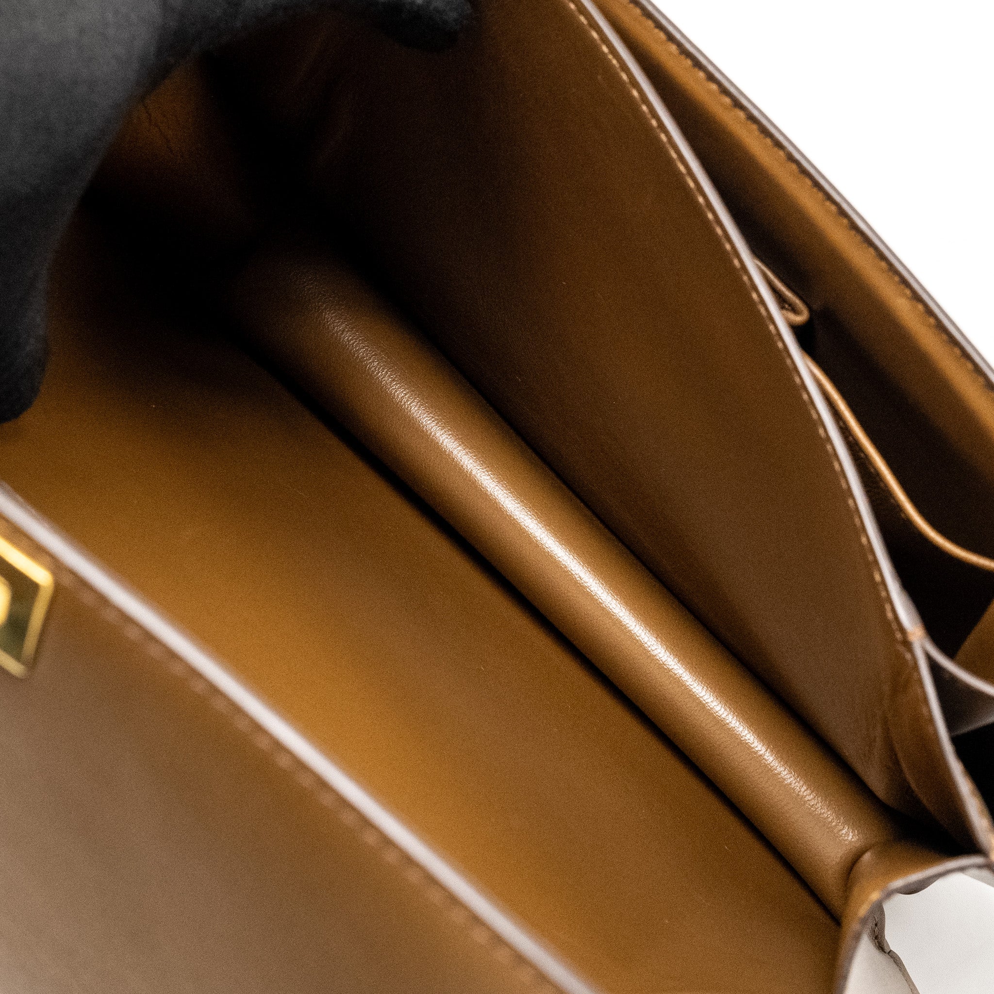 CELINE MEDIUM CLASSIC BOX BAG CALFSKIN CAMEL GHW