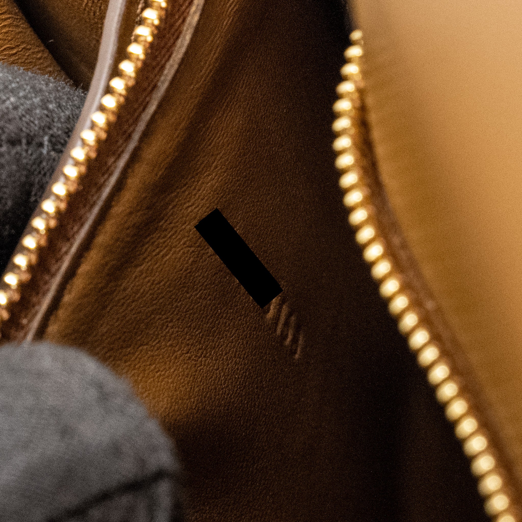 CELINE MEDIUM CLASSIC BOX BAG CALFSKIN CAMEL GHW