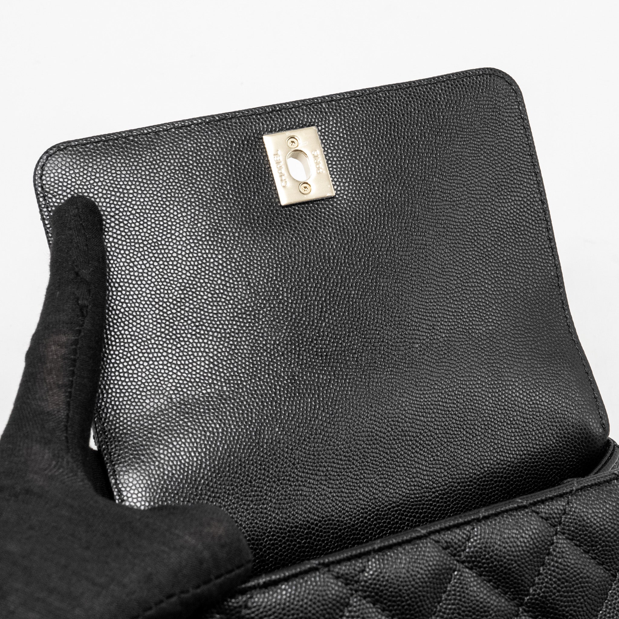 CHANEL MINI COCOHANDLE CAVIAR BLACK LGHW (MICROCHIP)