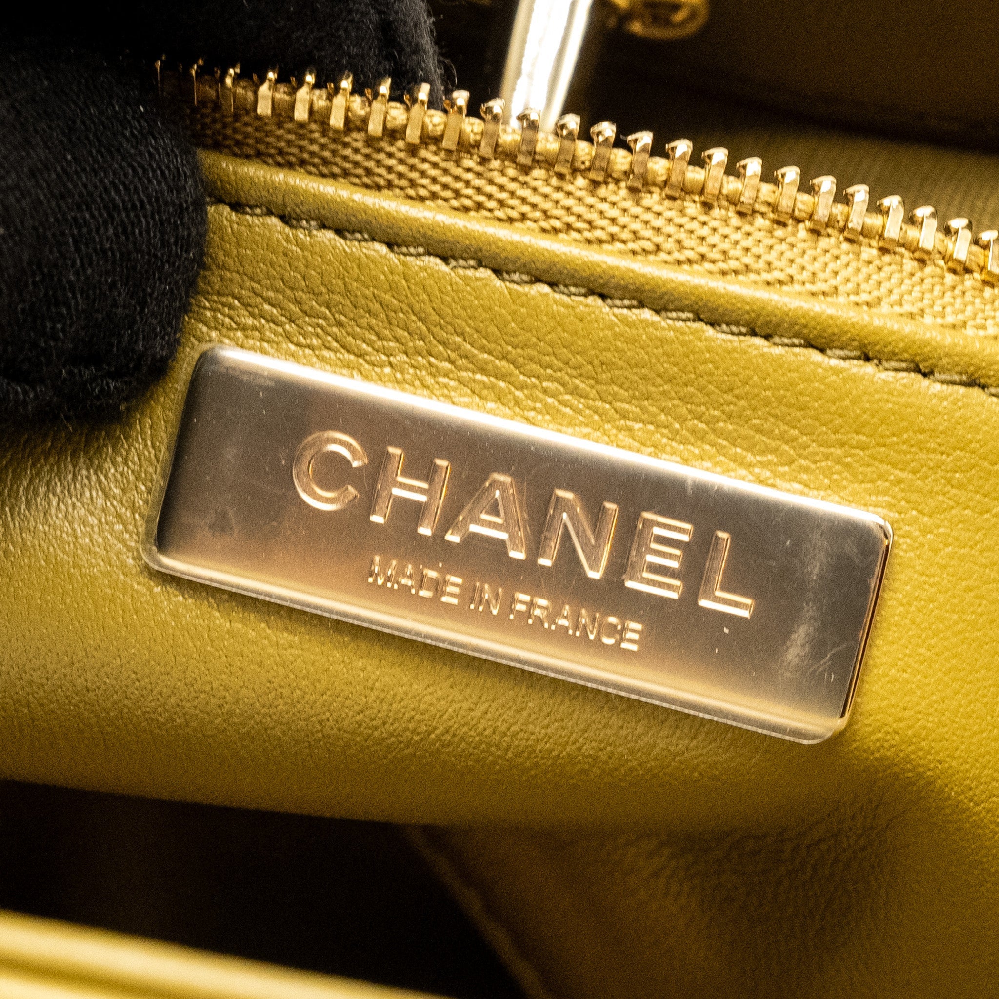 CHANEL MINI 31 BAG CALFSKIN/FUR OLIVE GREEN LGHW(MICROCHIP)