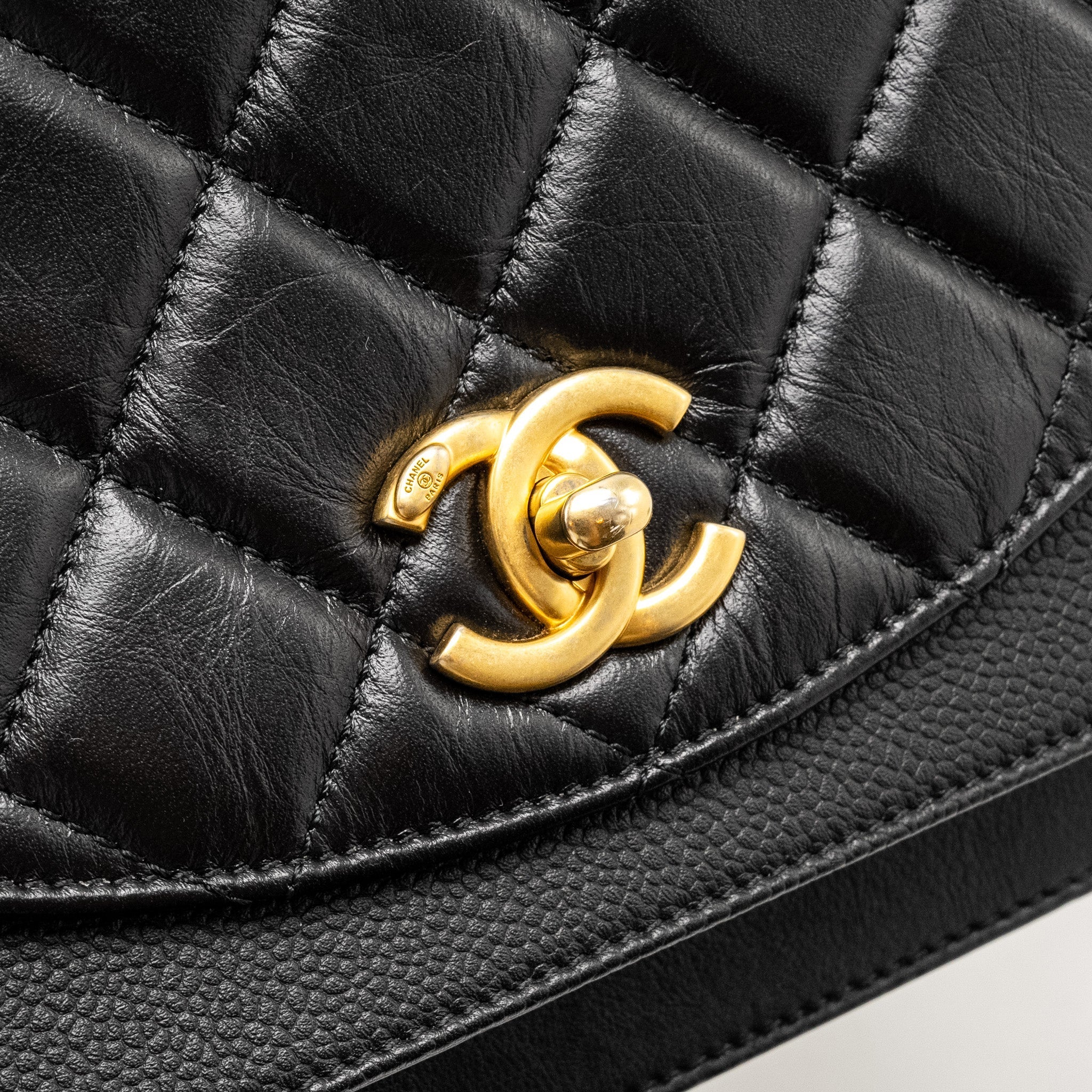 CHANEL QUILTED FLAP BAG CALFSKIN/CAVIAR BLACK GHW