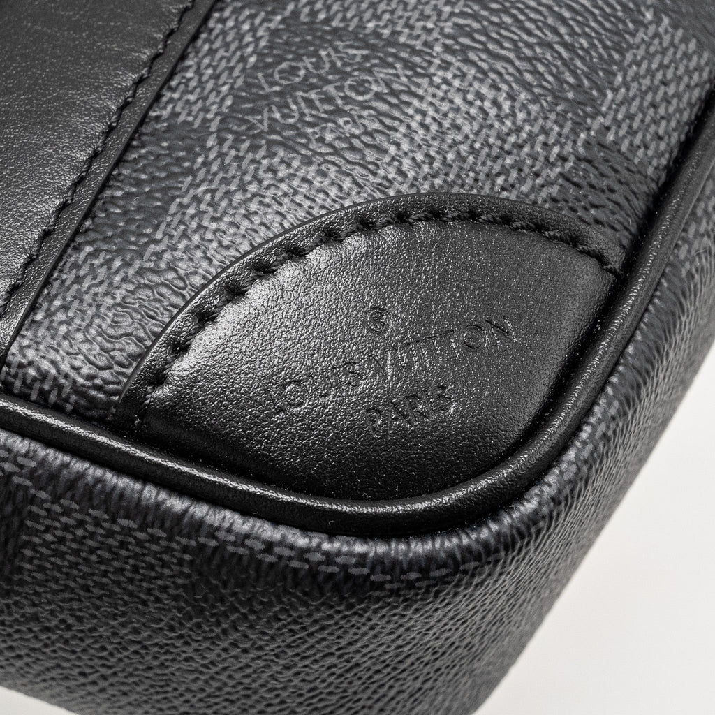 LOUIS VUITTON POCHETTE KASAI CLUTCH BAG DAMIER GRAPHITE CANVAS SO BLACK