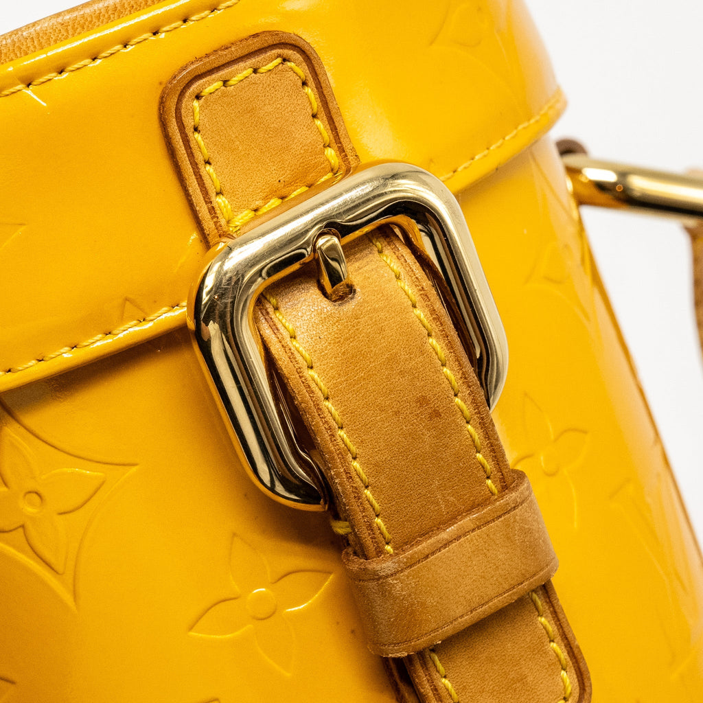 LOUIS VUITTON VERNIS ASTOR PLACE VANITY BAG PATENT YELLOW GHW