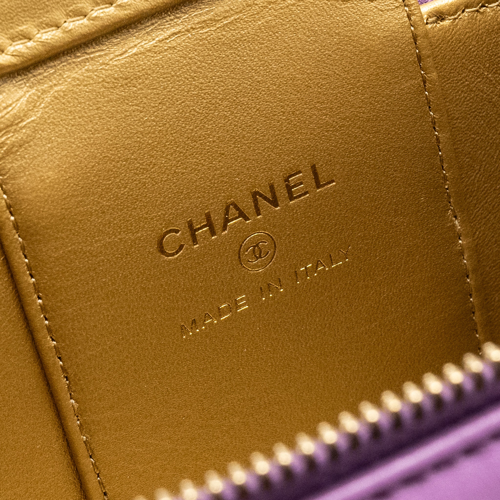 CHANEL PEARL CRUSH MINI VANITY WITH CHAIN LAMBSKIN PURPLE GHW